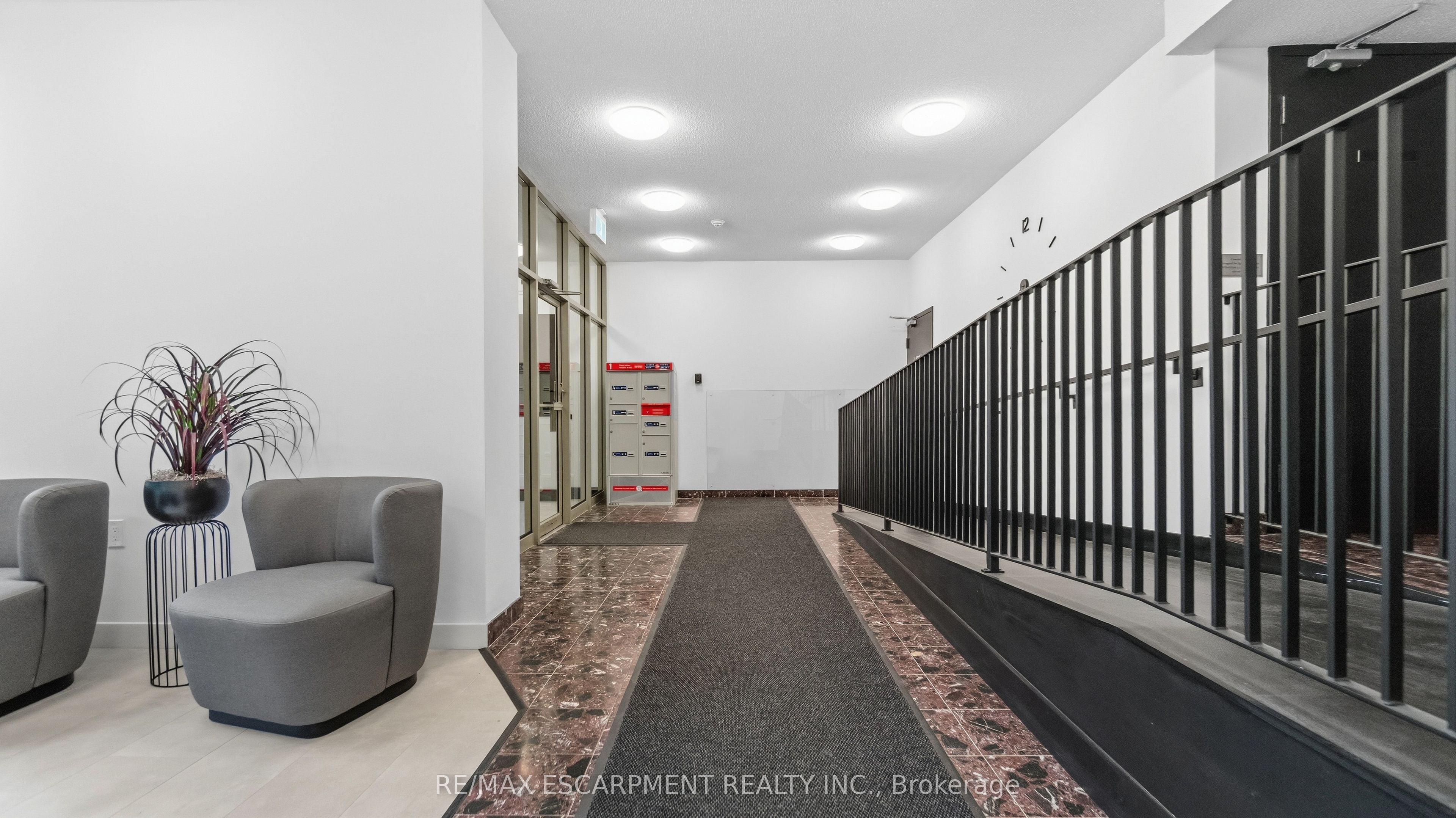 8 Village Green Boulevard 510 Property Photo 29