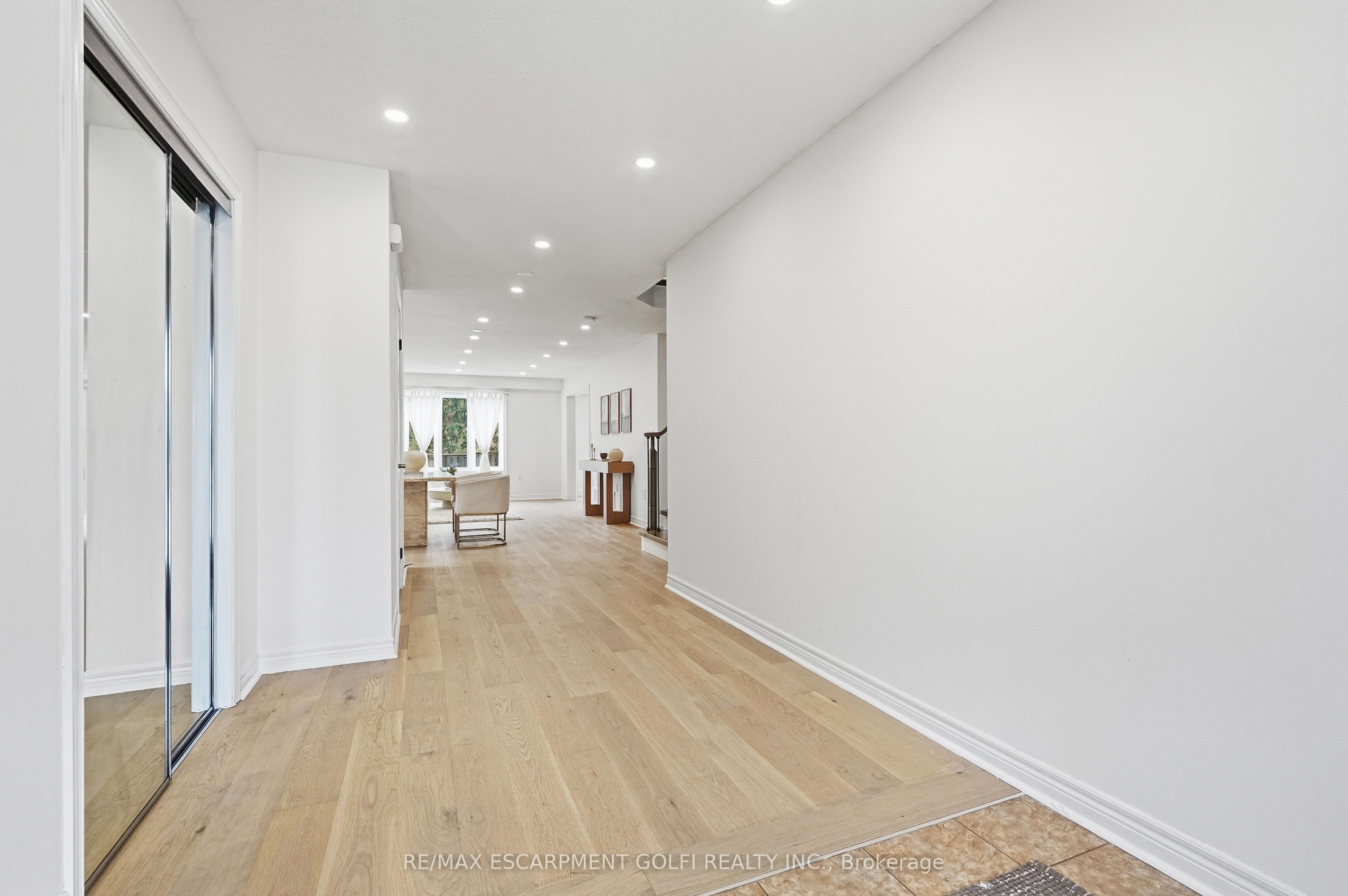 115 Bocelli Crescent Property Photo 4