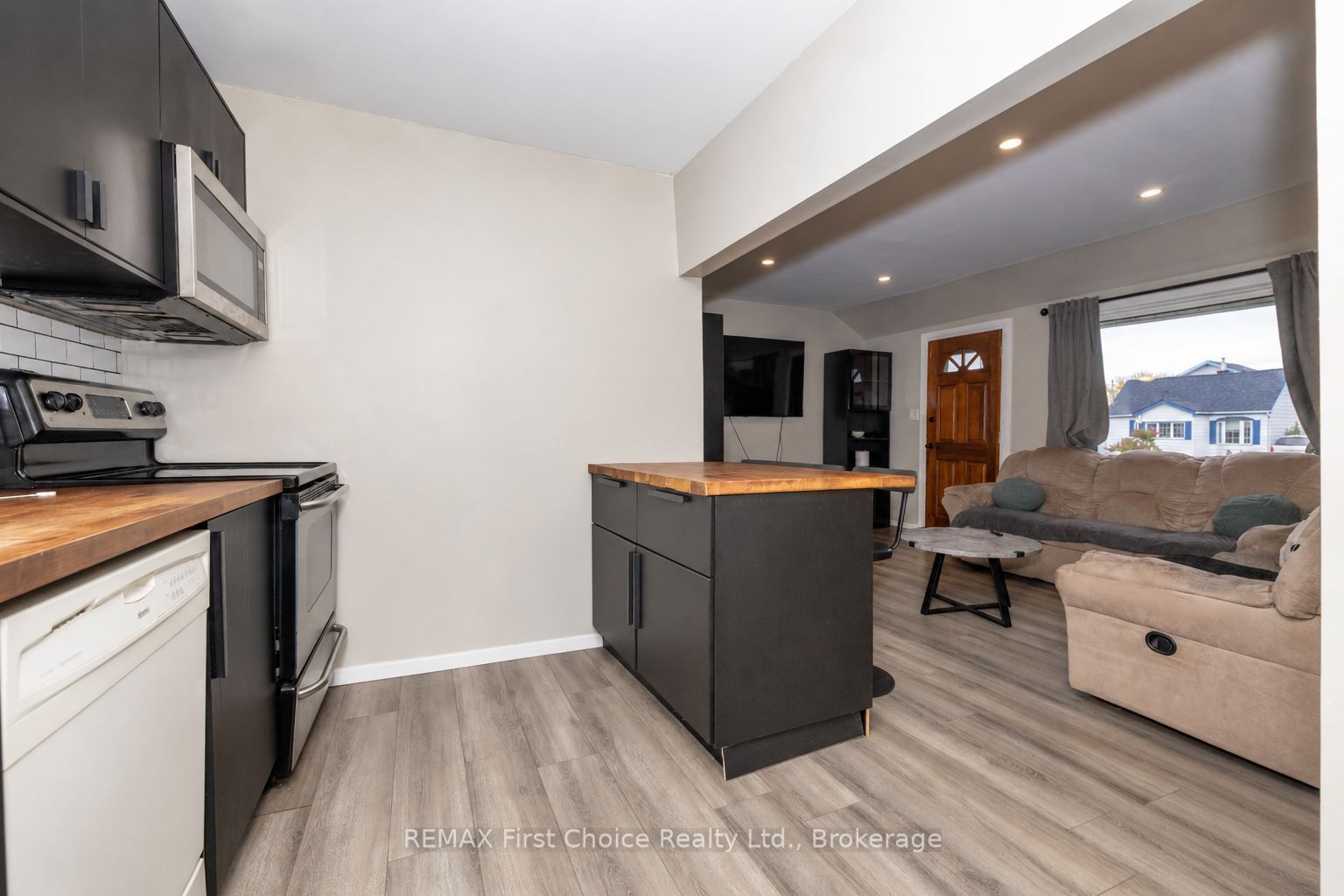 84 Penfold Street Property Photo 7