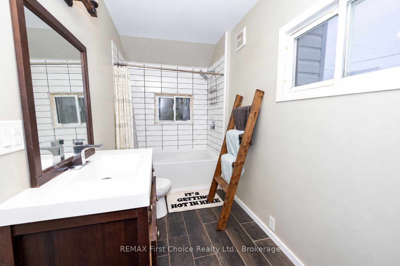 84 Penfold Street Property Photo 11