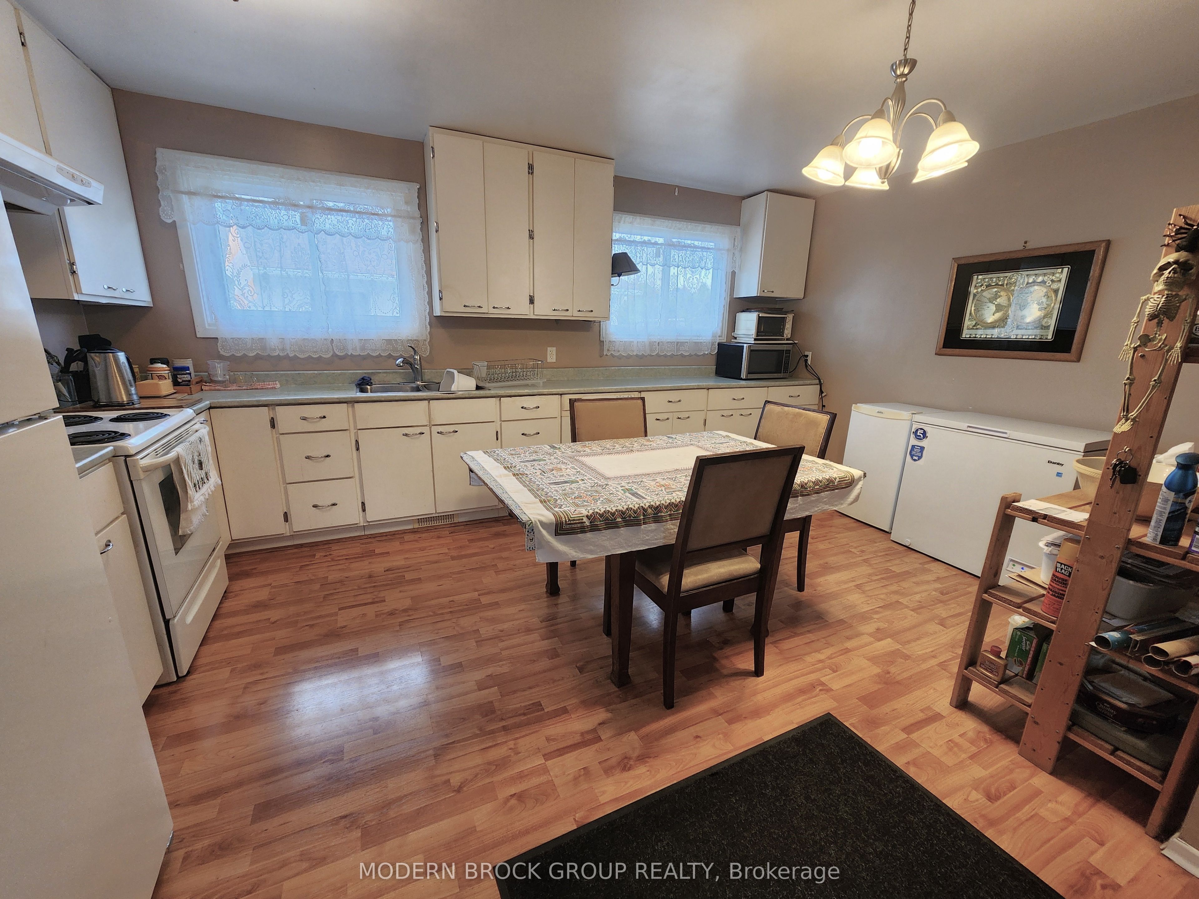 944 Mackenzie Road Property Photo 11