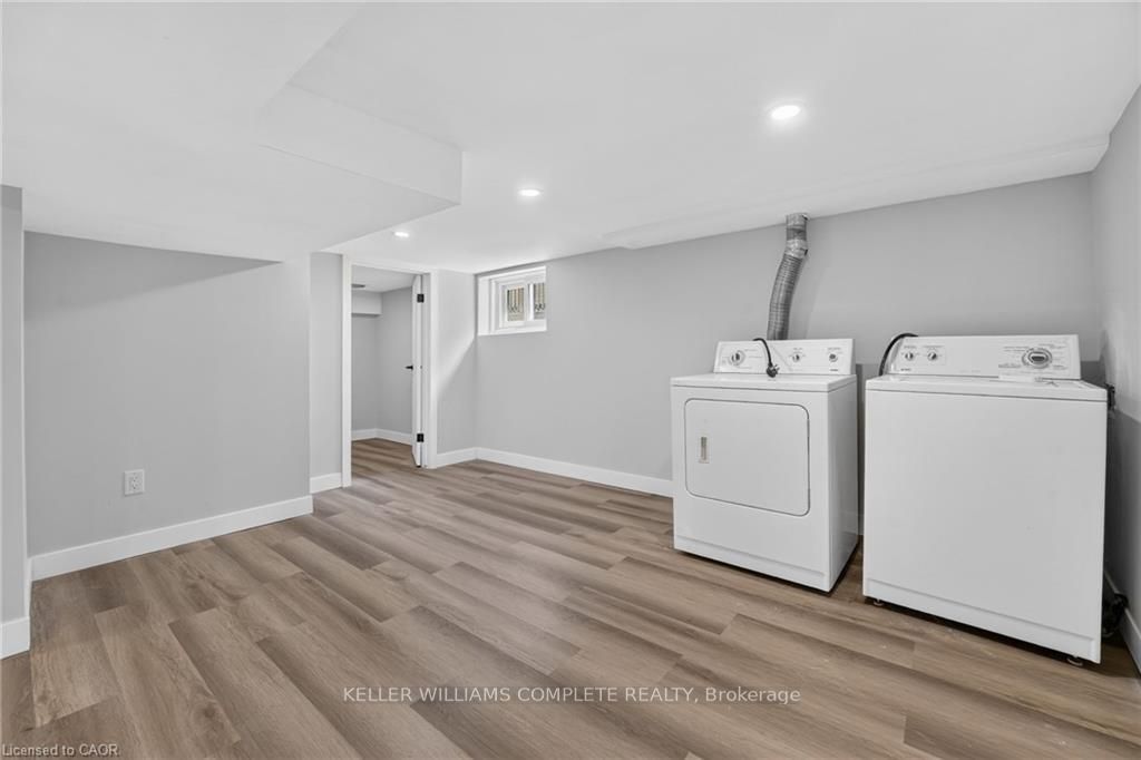 43 Brucedale Avenue E Property Photo 25
