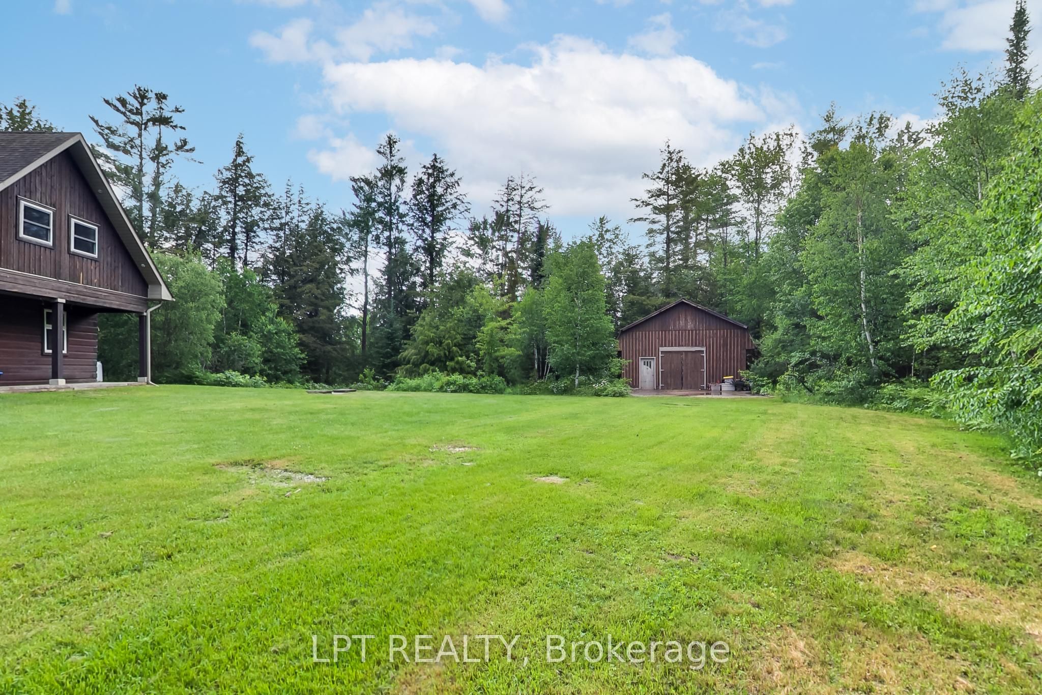 1039 Ben Lake Road E Property Photo 30