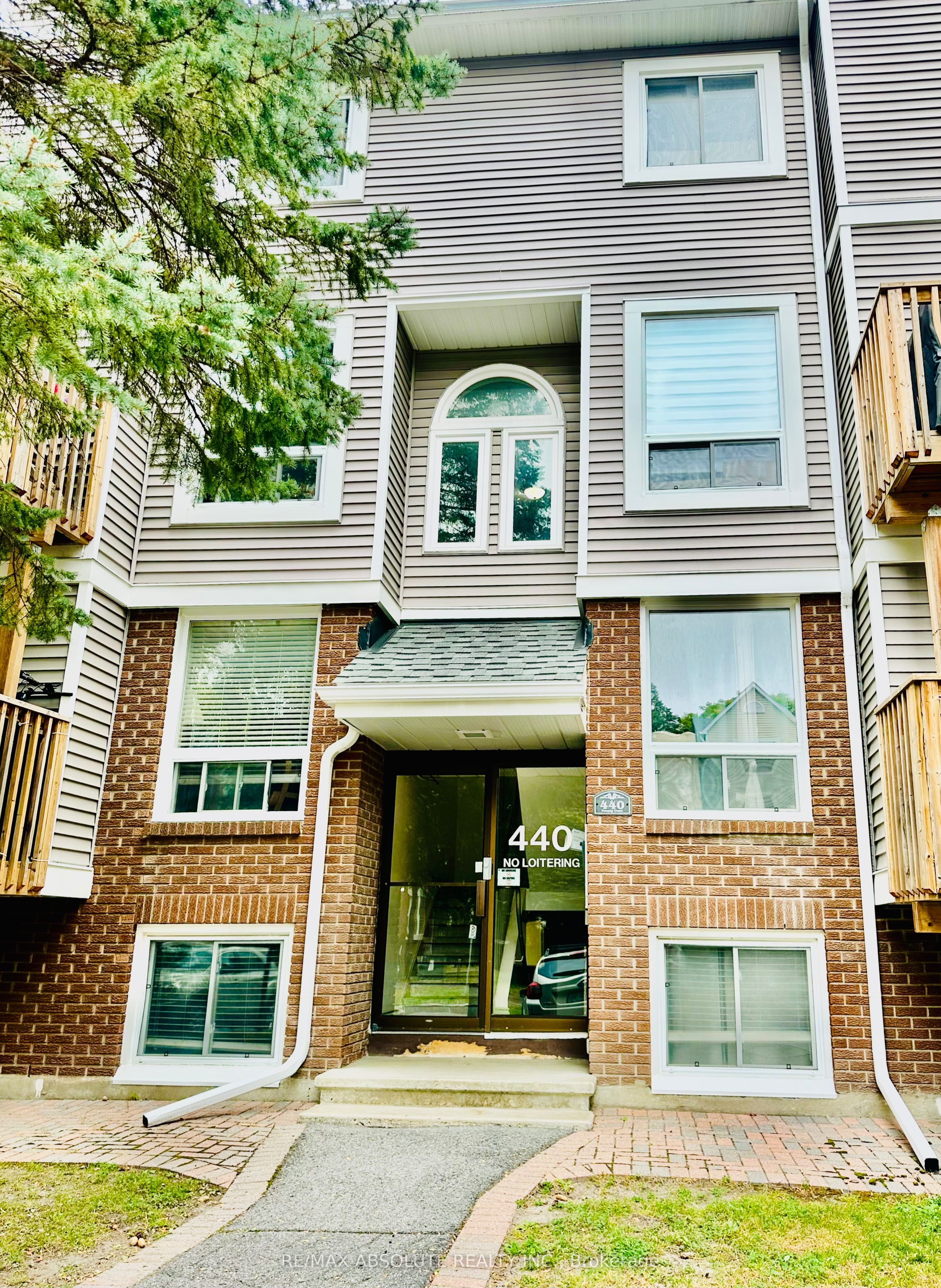 440 Fenerty Court W 1 Property Photo 1