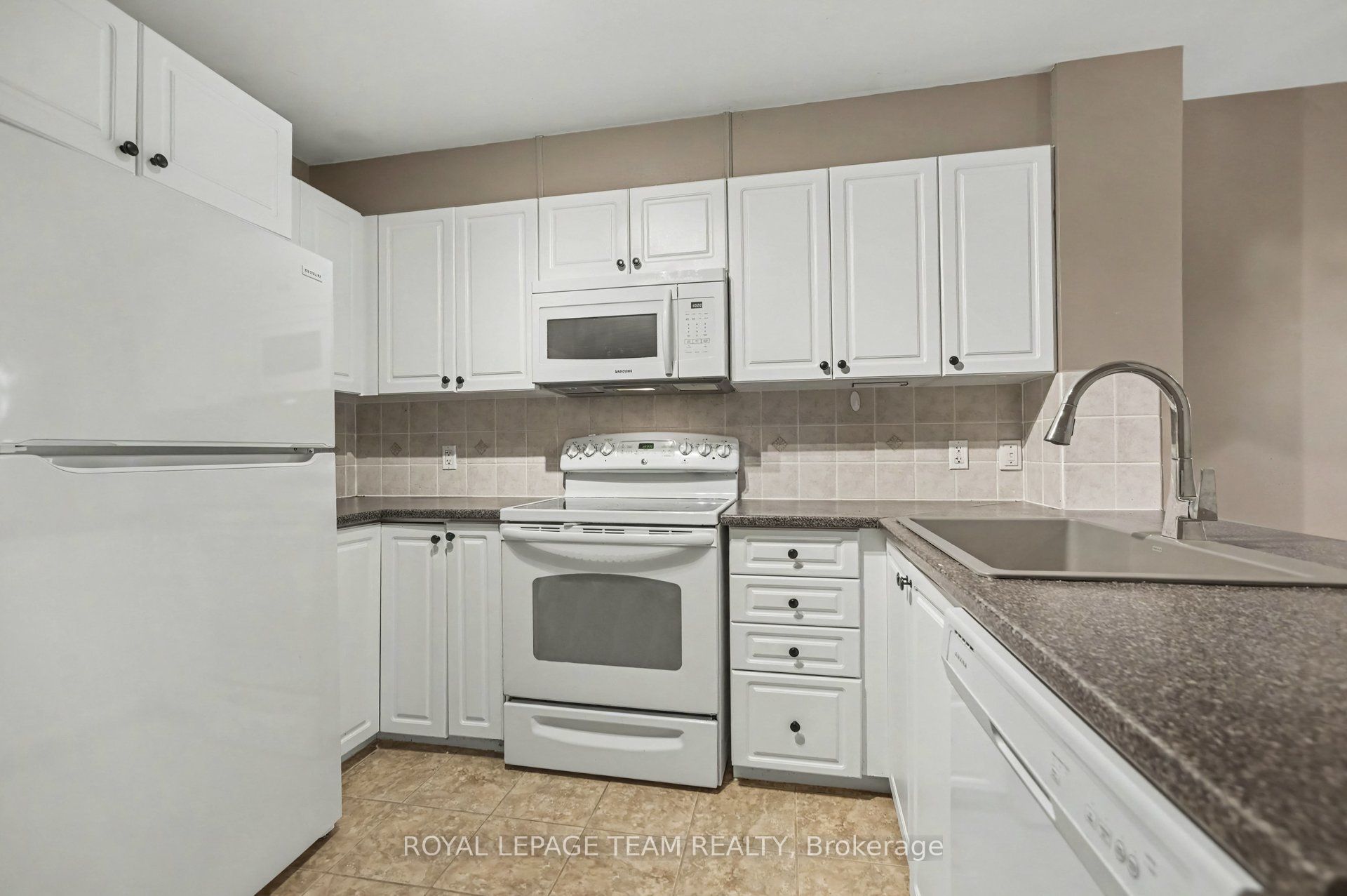 391 Chapman Mills Drive A Property Photo 8