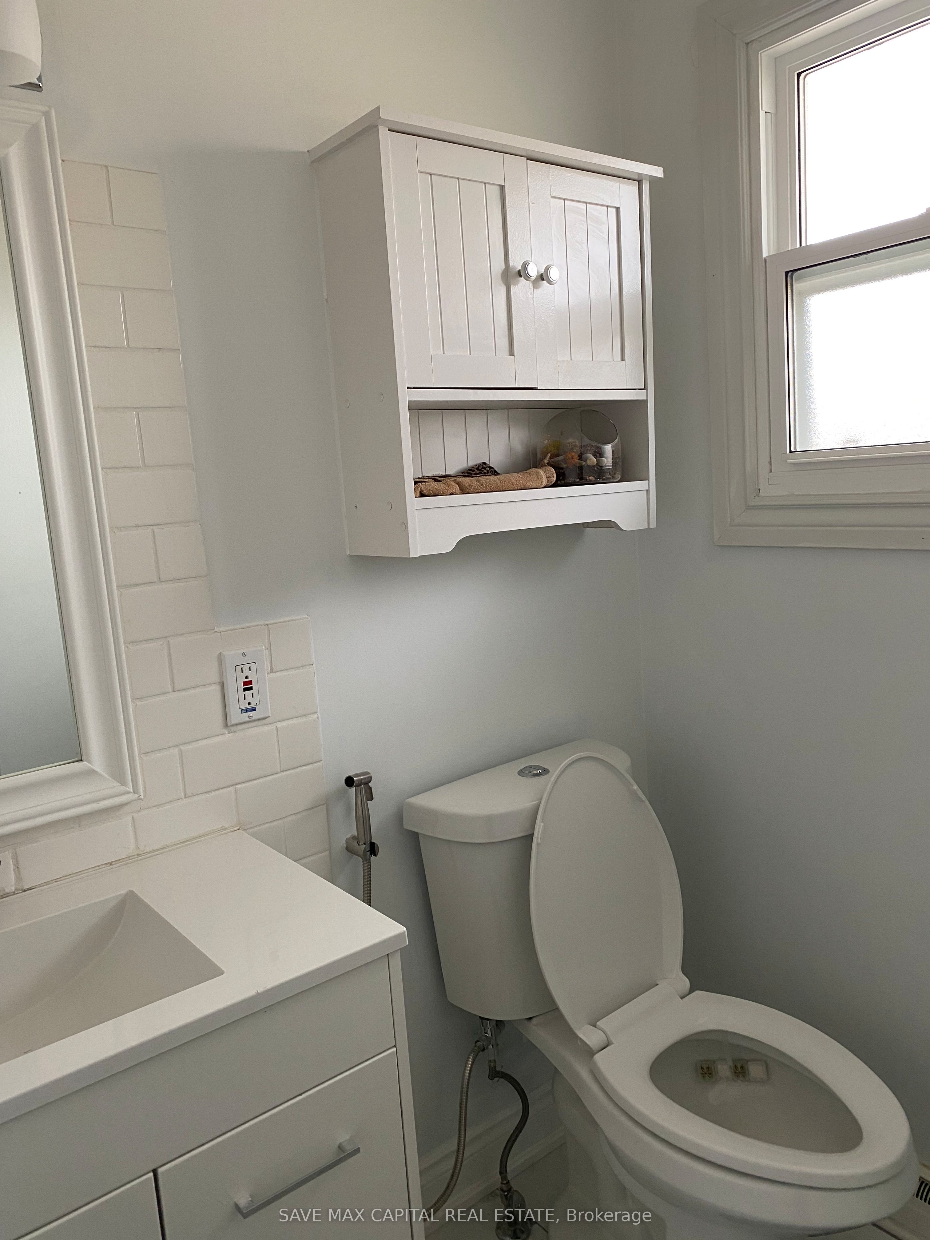 5966 Frontenac Street Property Photo 8