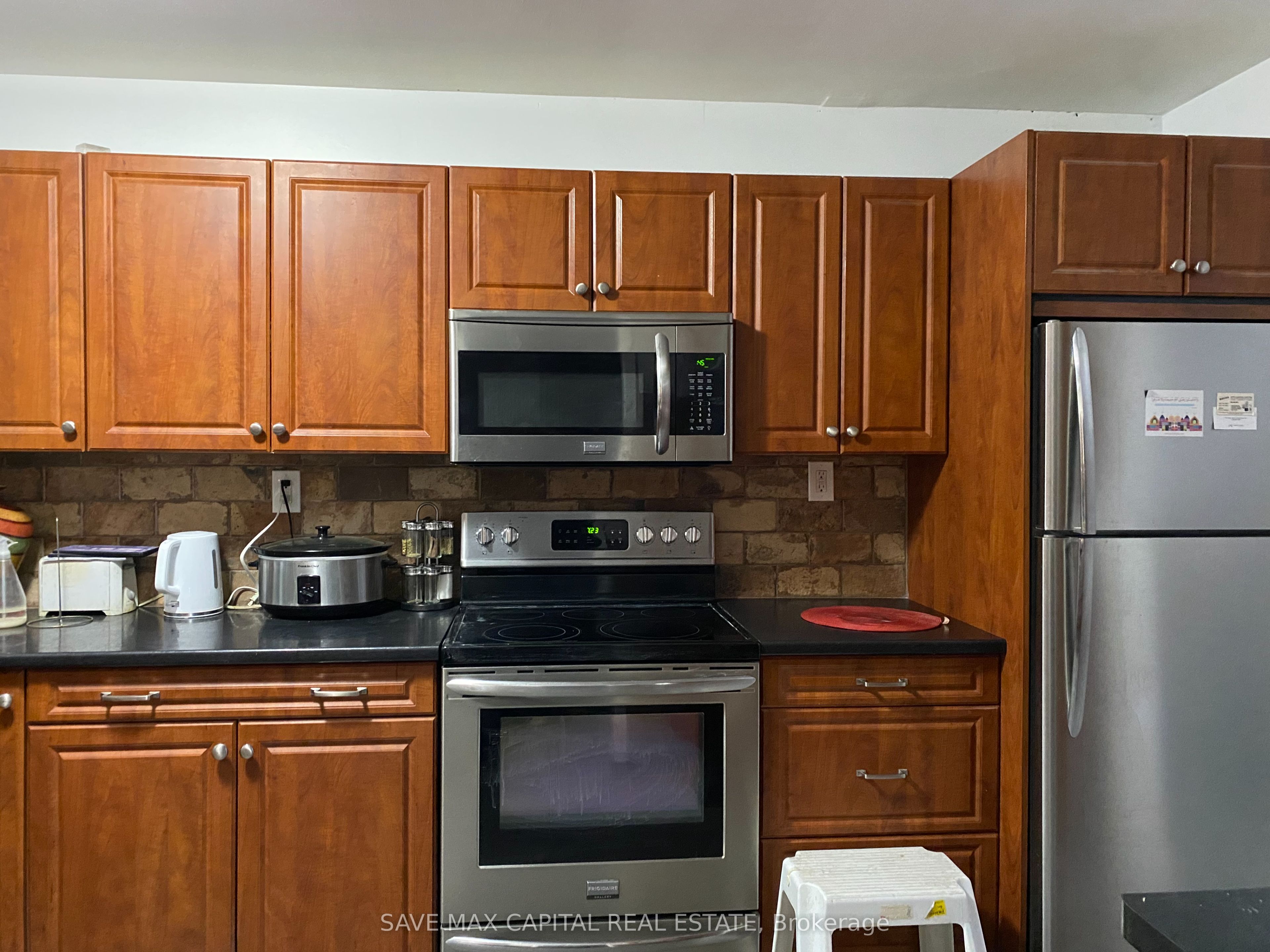 5966 Frontenac Street Property Photo 10