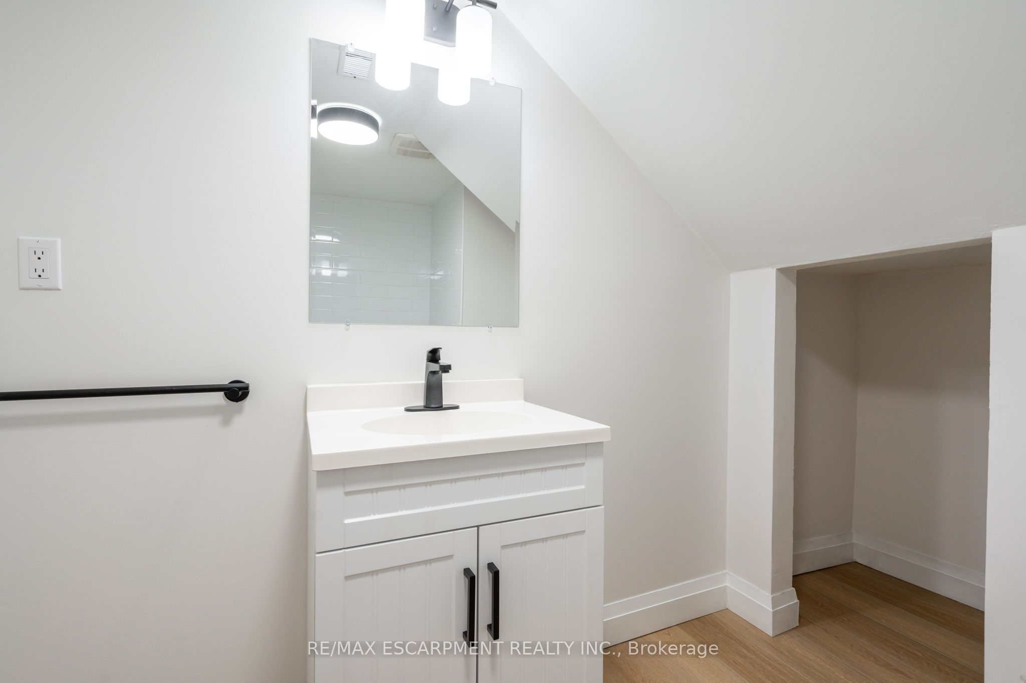 48 Burris Street 1 Property Photo 22