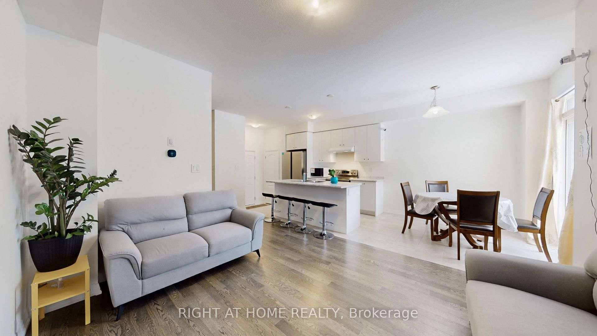 38 Lonsdale Road Property Photo 8