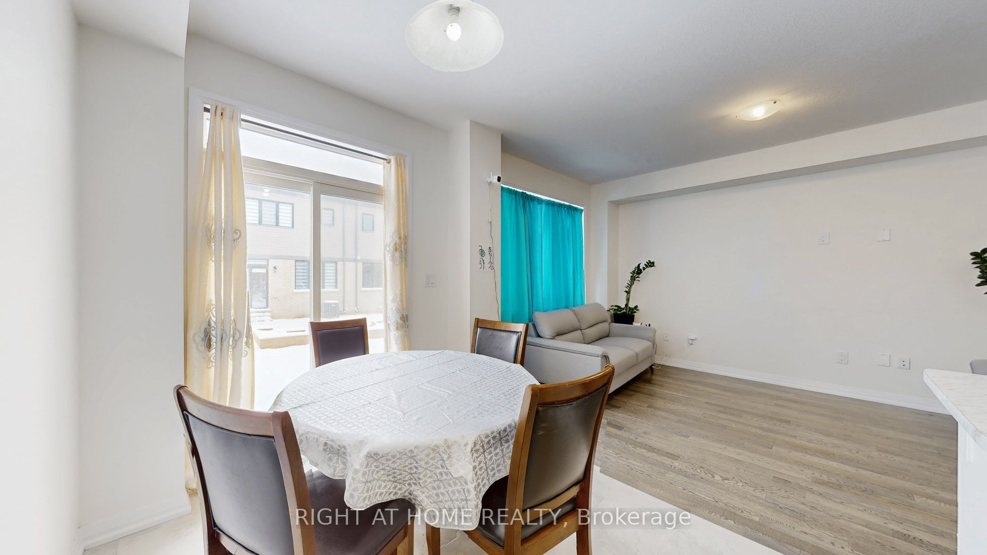 38 Lonsdale Road Property Photo 18