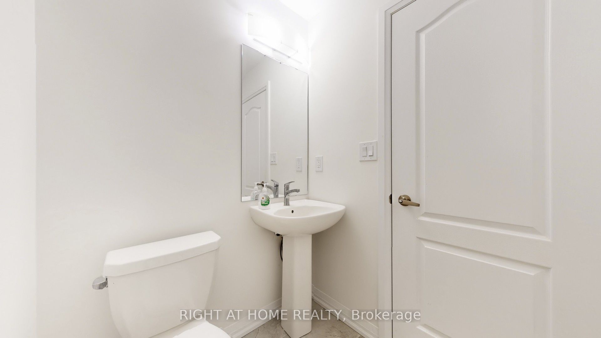 38 Lonsdale Road Property Photo 20