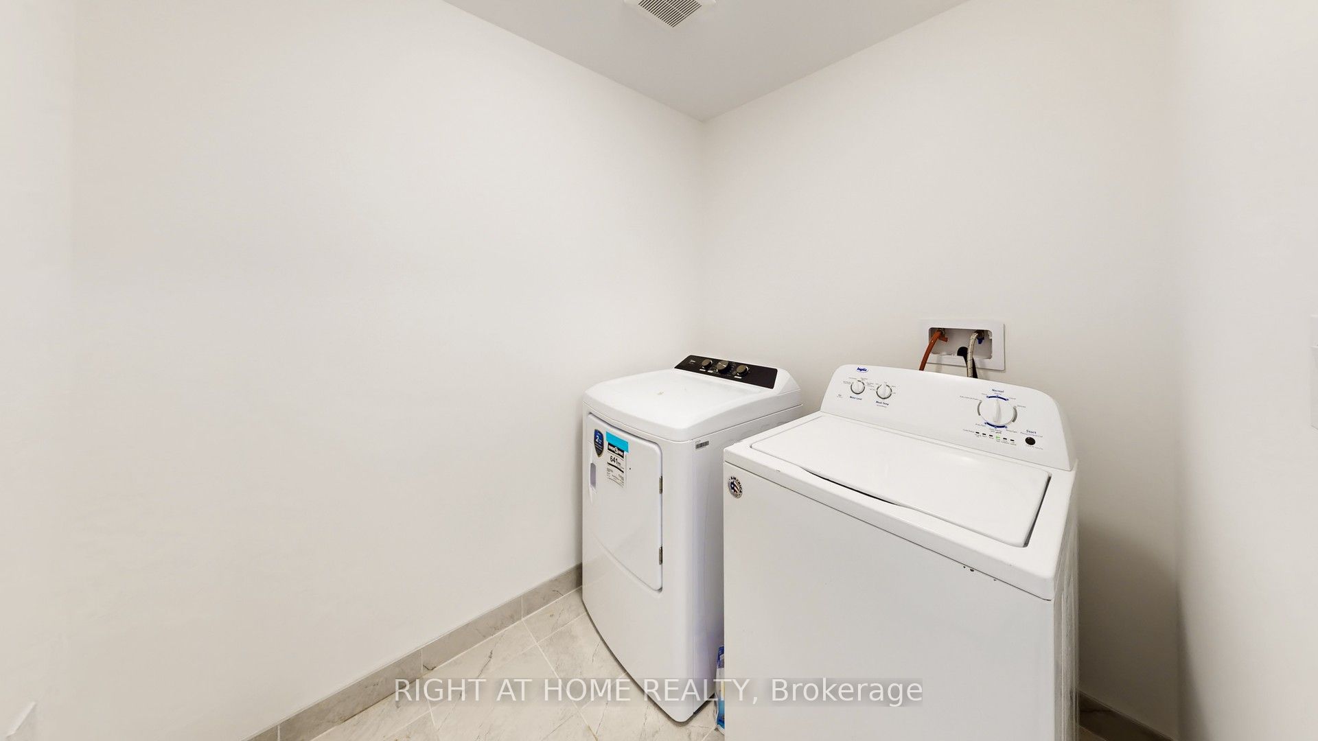 38 Lonsdale Road Property Photo 44
