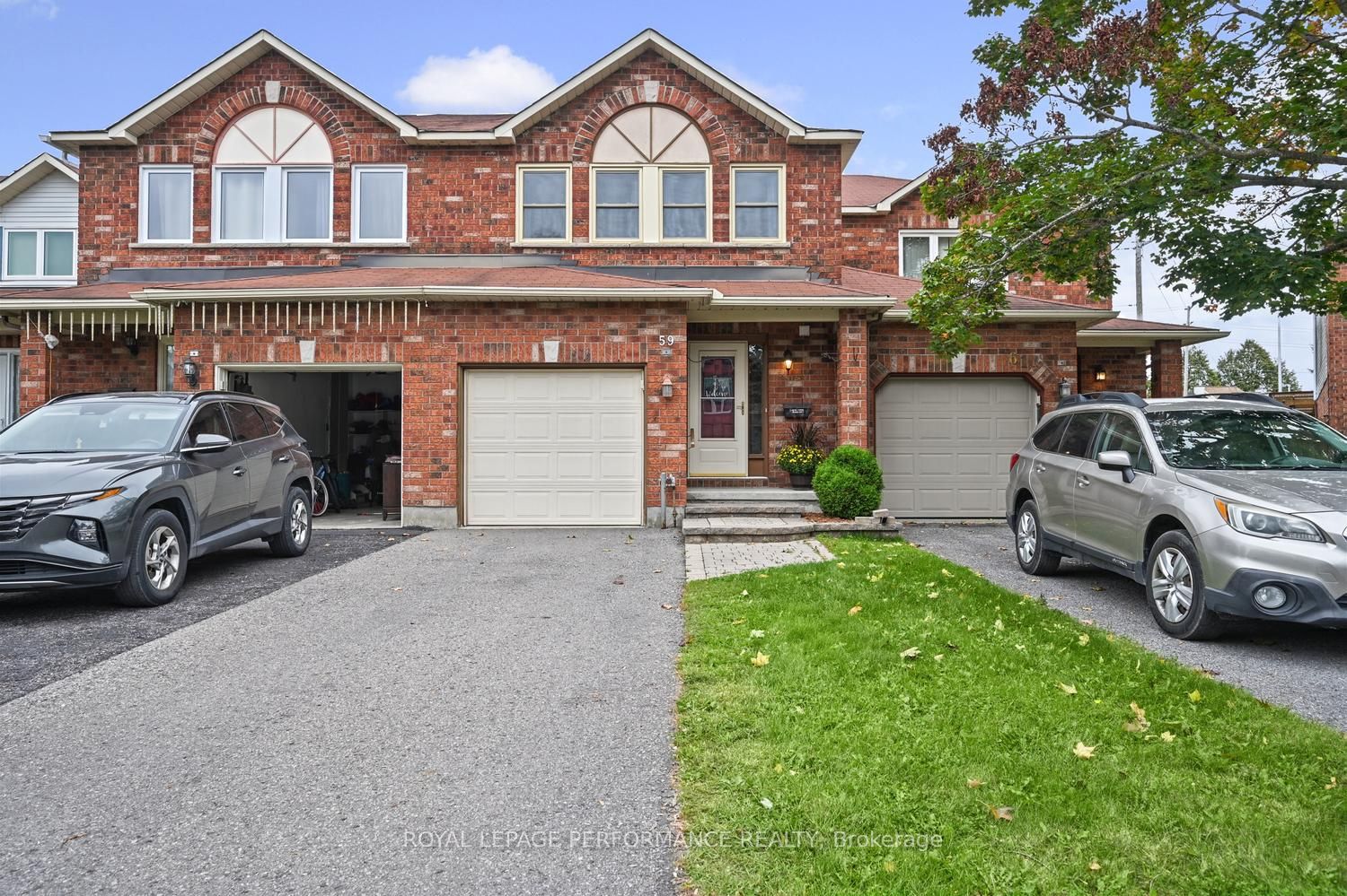 59 Grenadier Way Property Photo 1