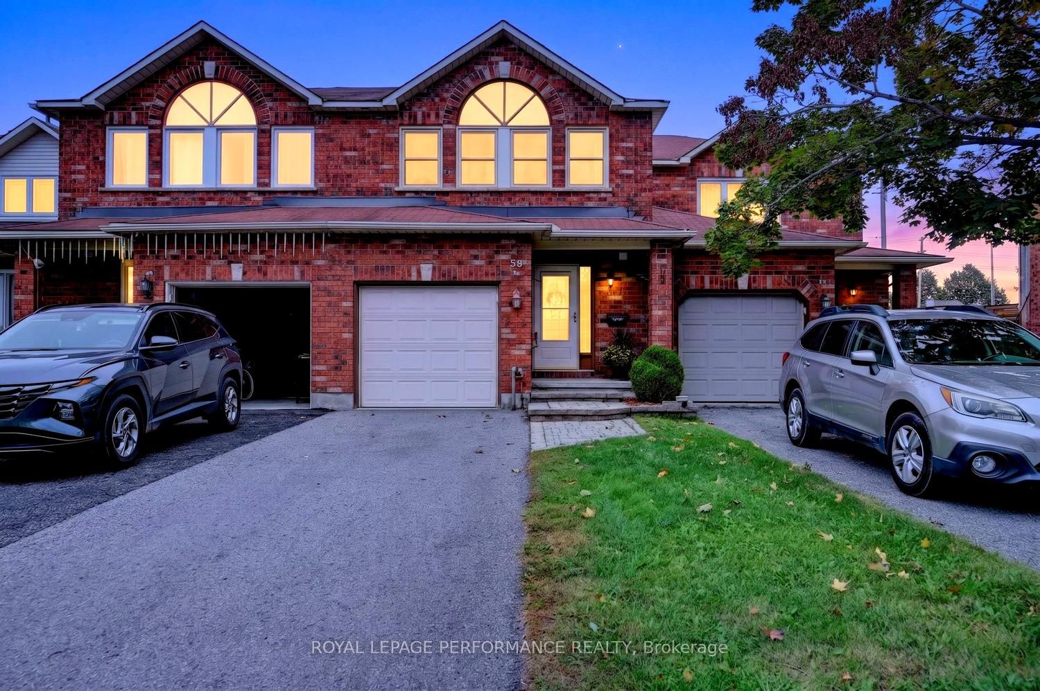 59 Grenadier Way Property Photo 2