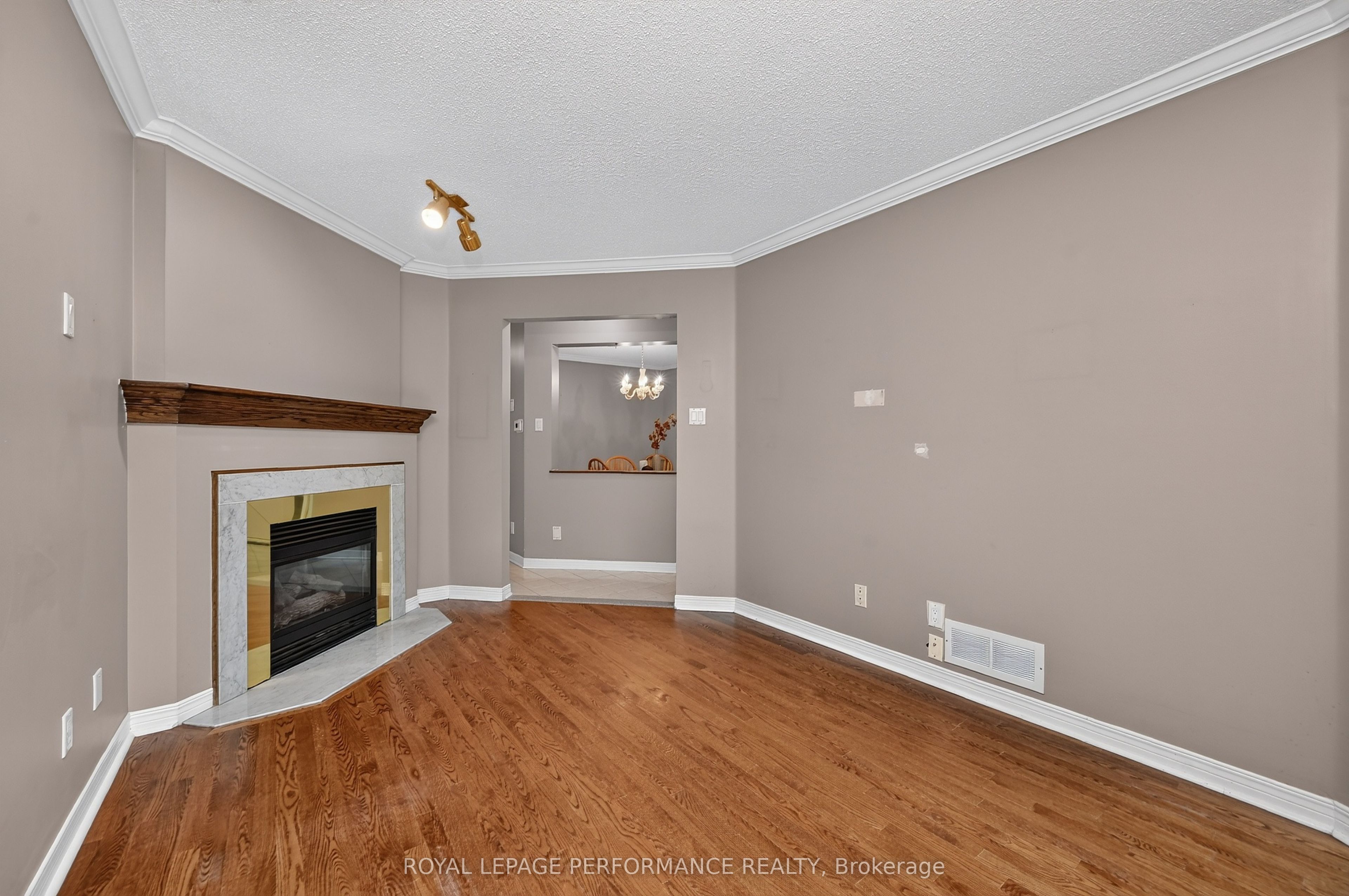 59 Grenadier Way Property Photo 10