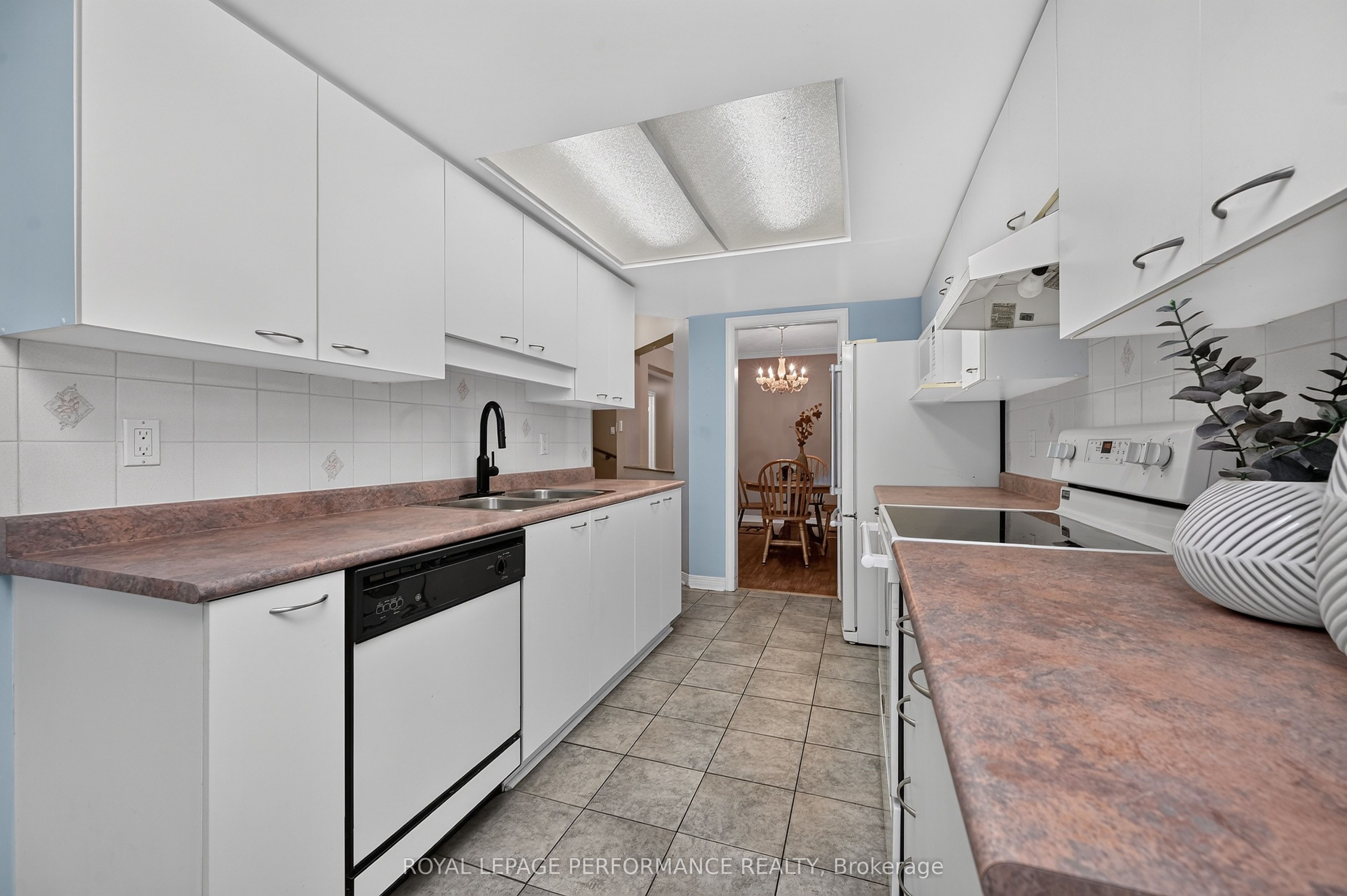 59 Grenadier Way Property Photo 17