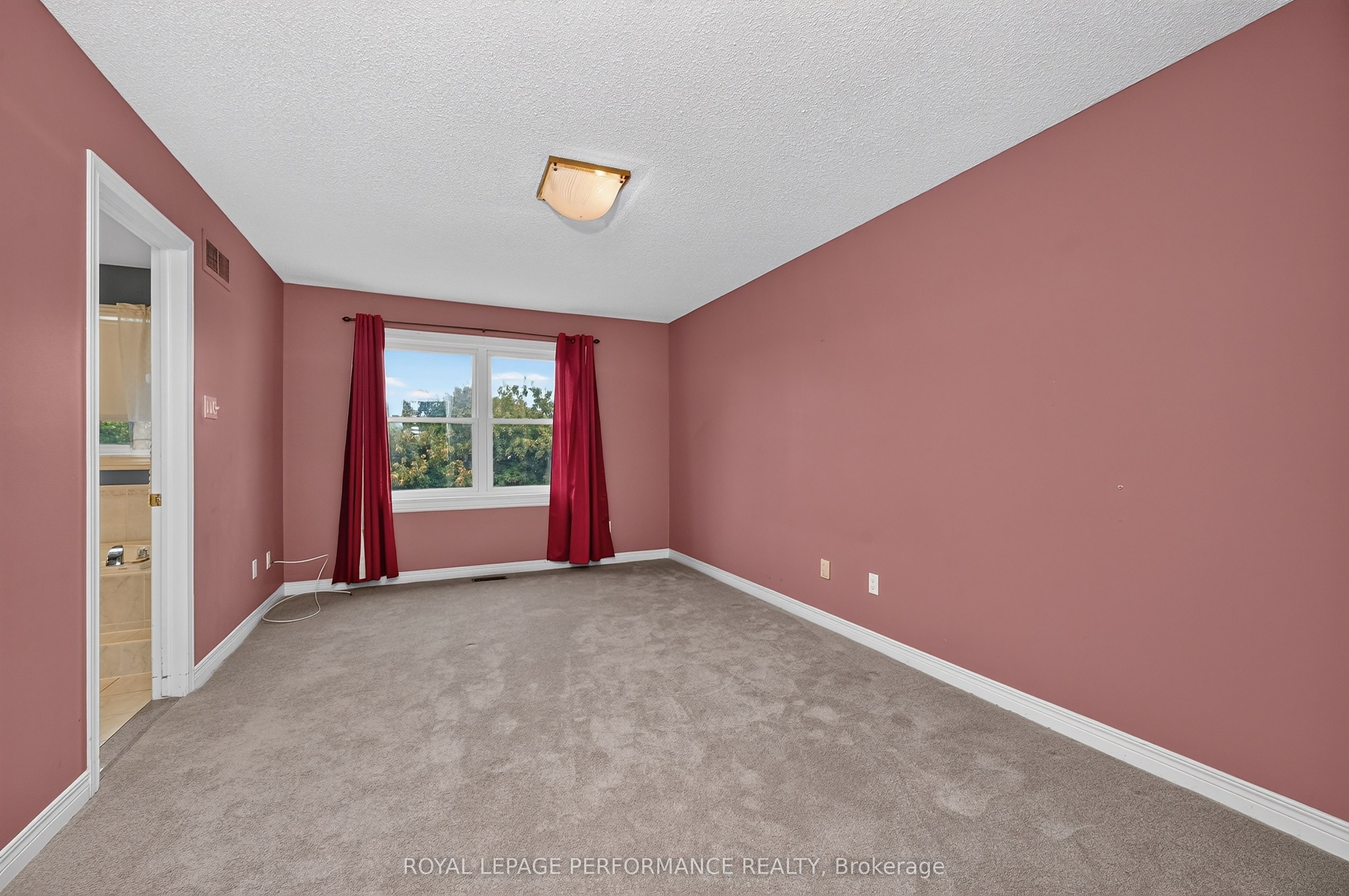 59 Grenadier Way Property Photo 23