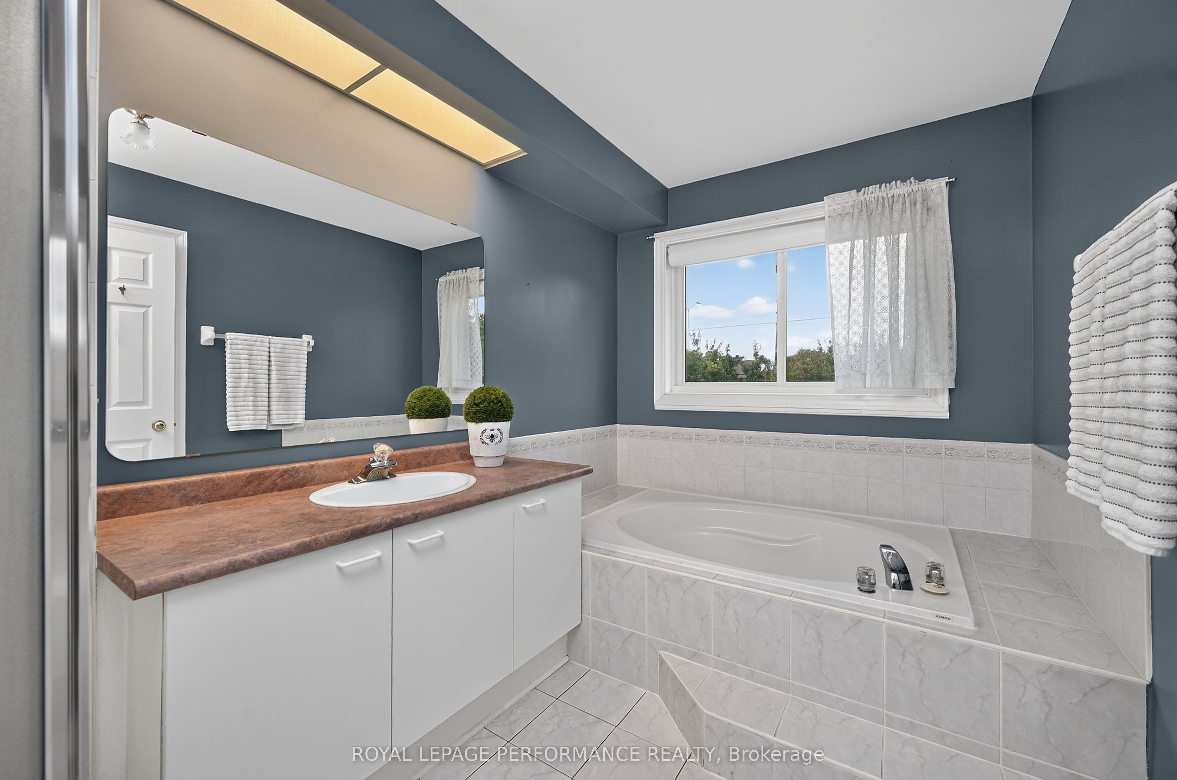 59 Grenadier Way Property Photo 26