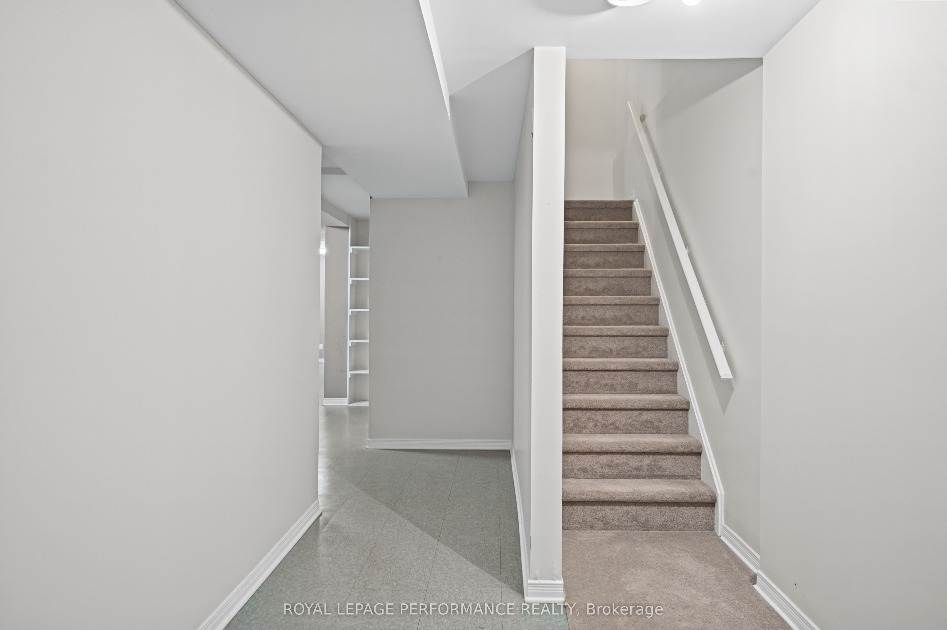 59 Grenadier Way Property Photo 33