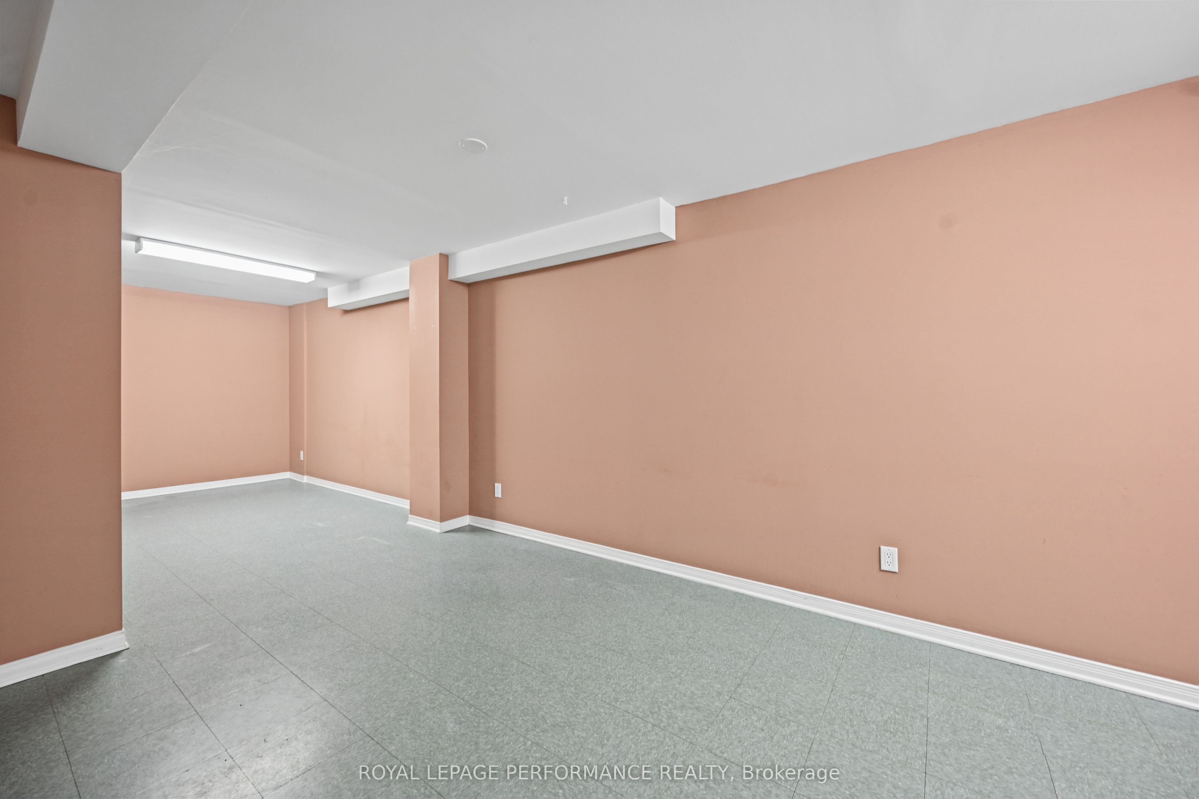 59 Grenadier Way Property Photo 35