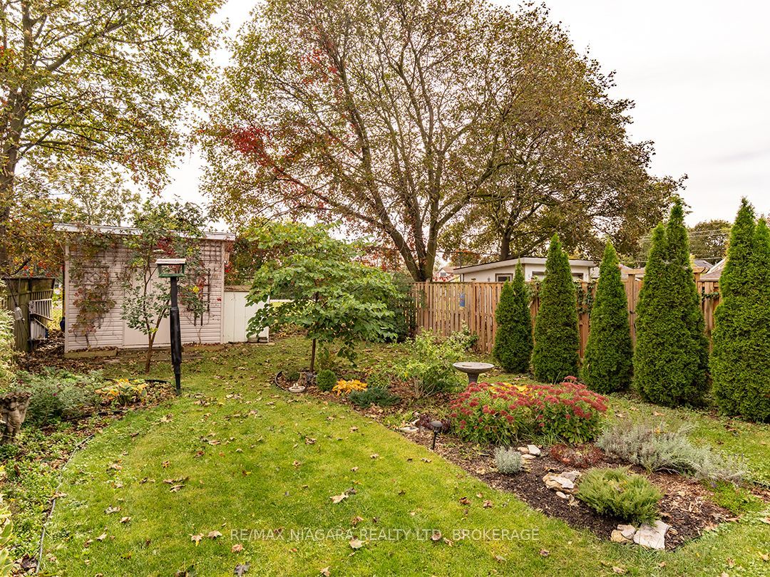310 Clarence Street Property Photo 20