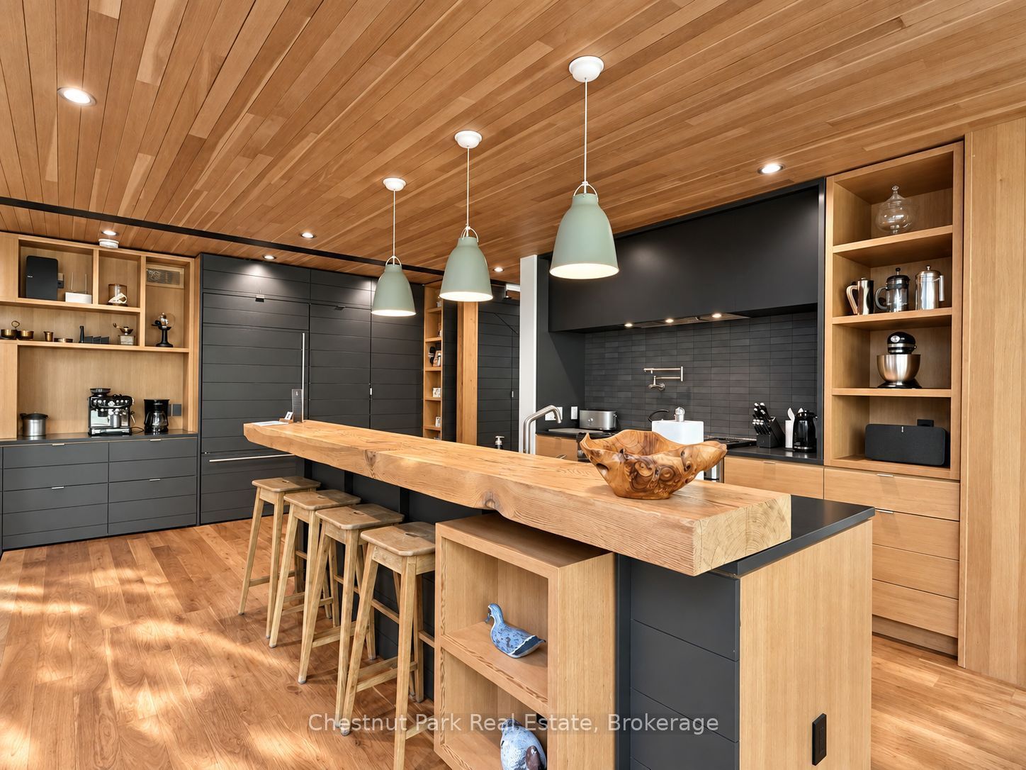 1196 Enterprise Drive Property Photo 12