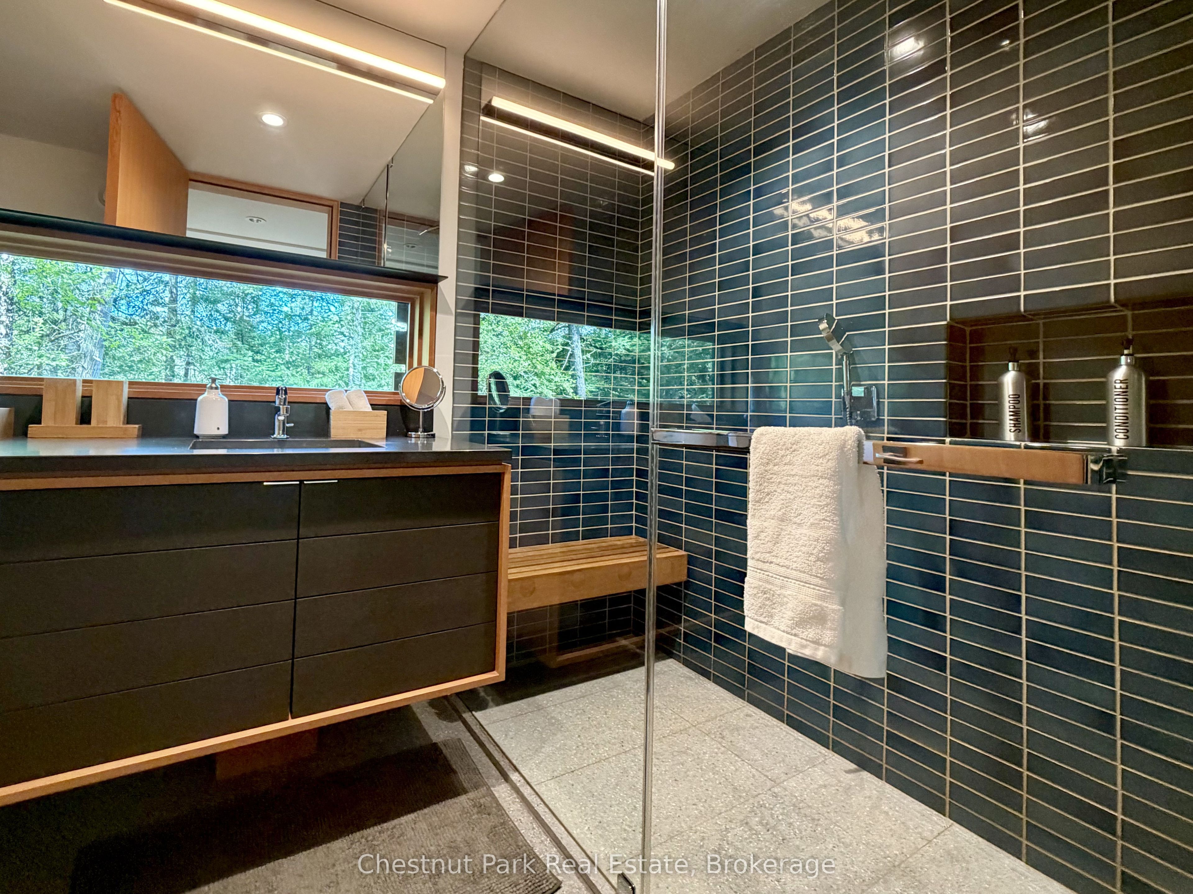 1196 Enterprise Drive Property Photo 23