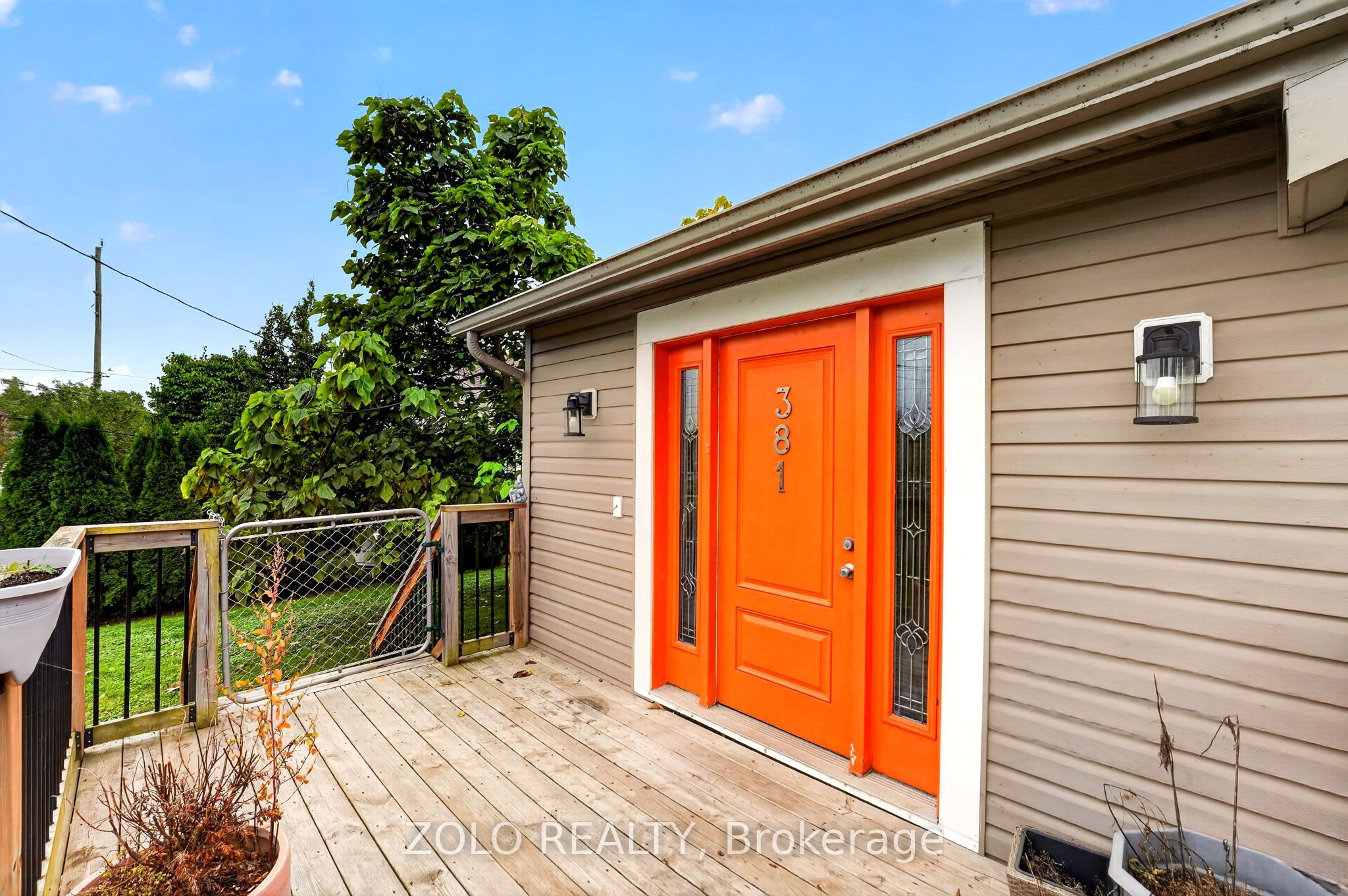 381 Beachview Avenue Property Photo 2