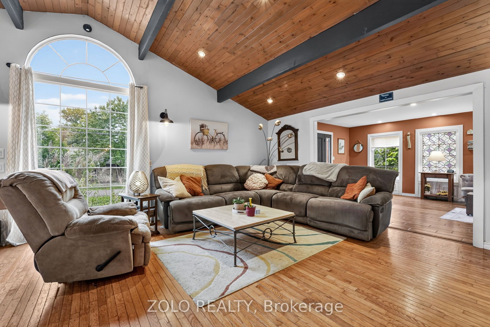 381 Beachview Avenue Property Photo 8