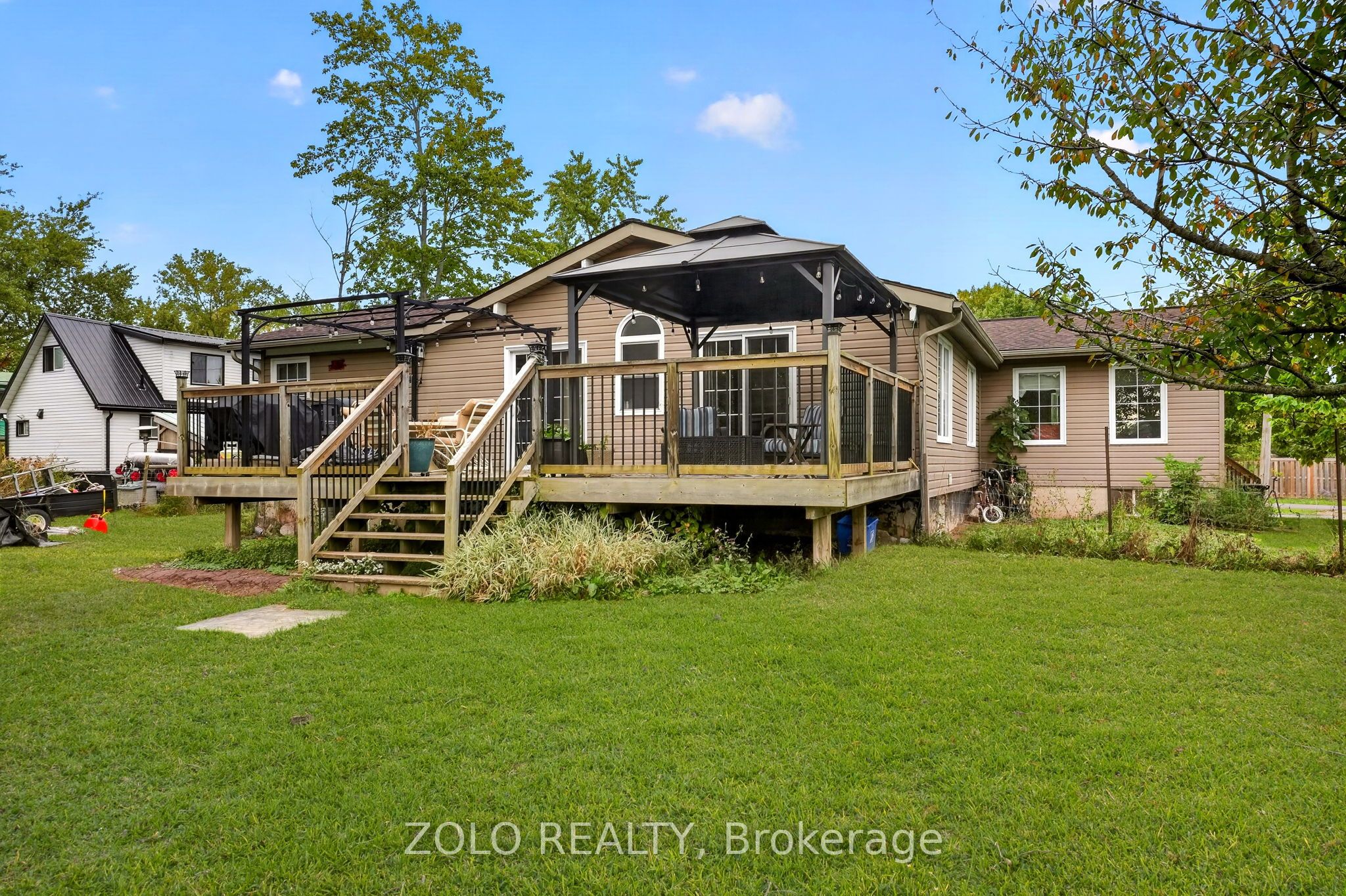 381 Beachview Avenue Property Photo 42