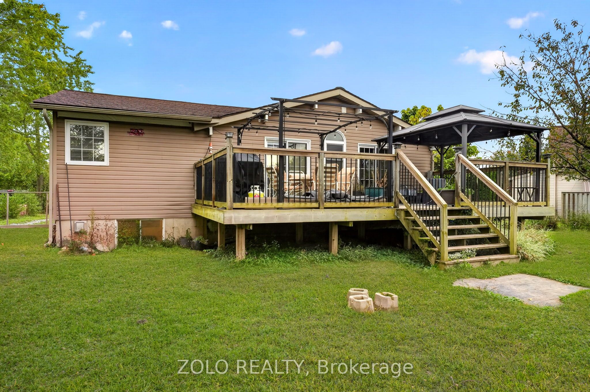 381 Beachview Avenue Property Photo 43