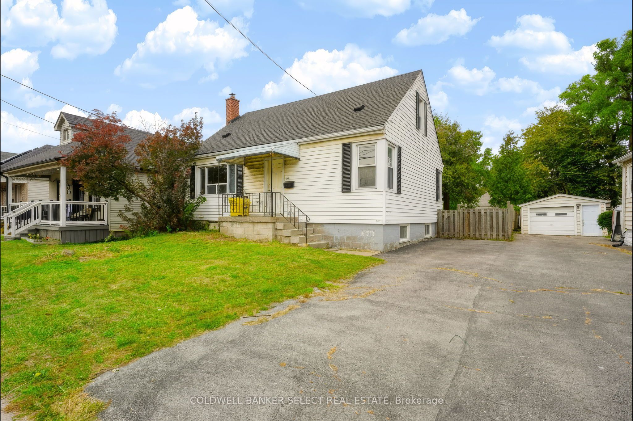 642 Upper Wellington Street Property Photo 1