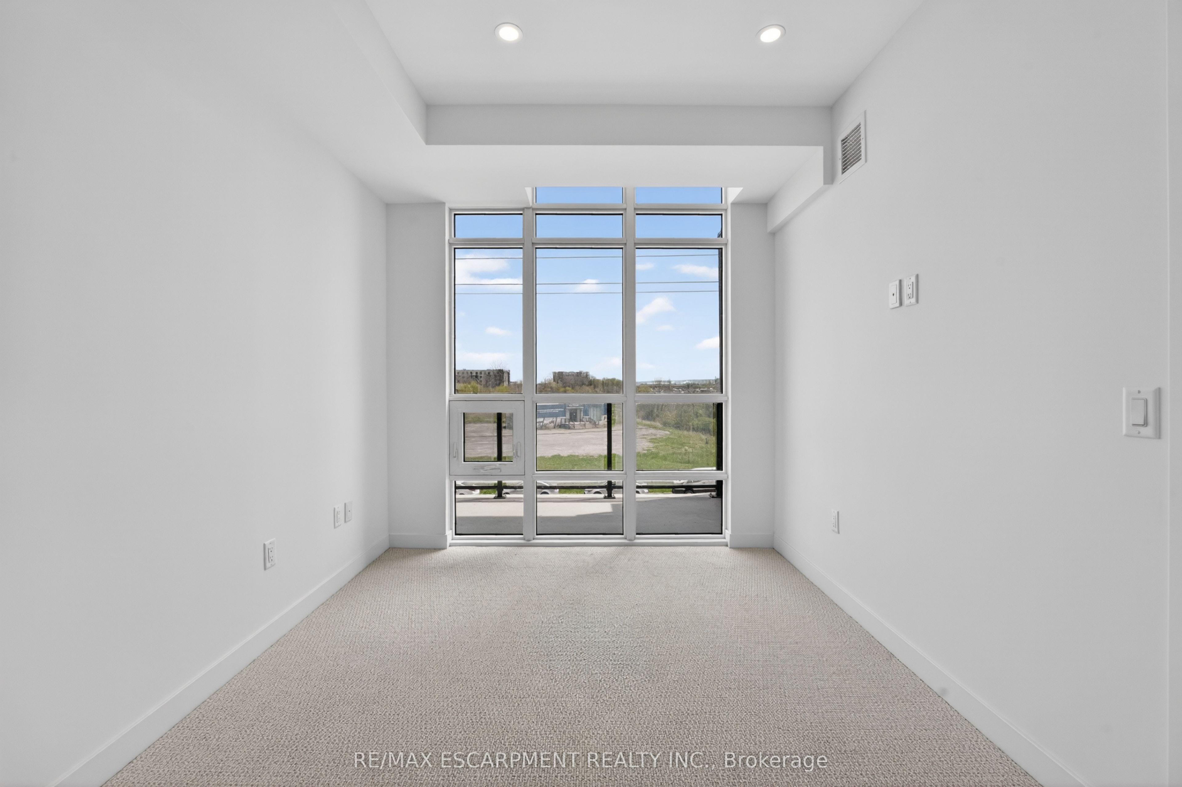 461 Green Road 321 Property Photo 22