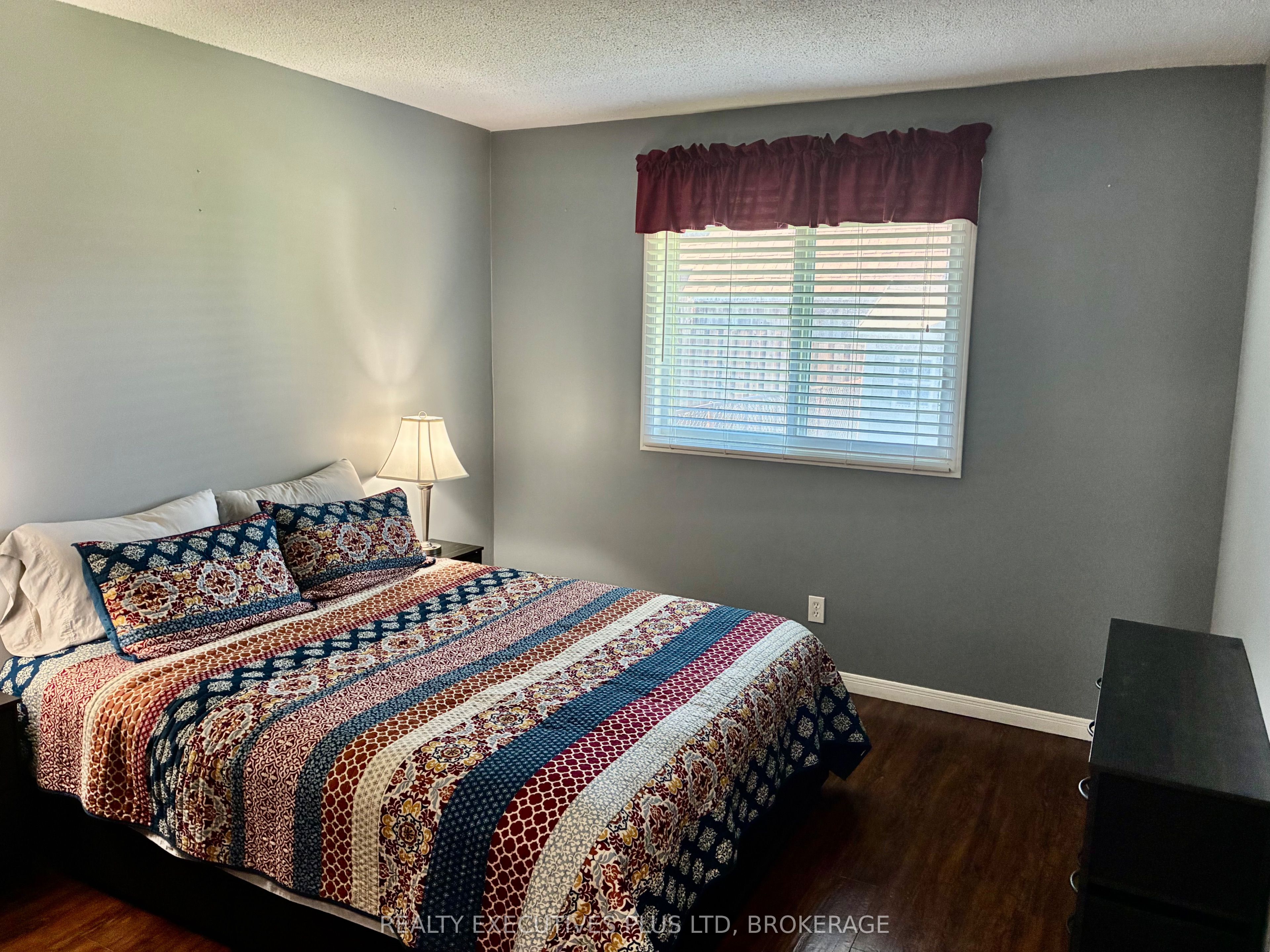 94 Carriage Road Property Photo 12