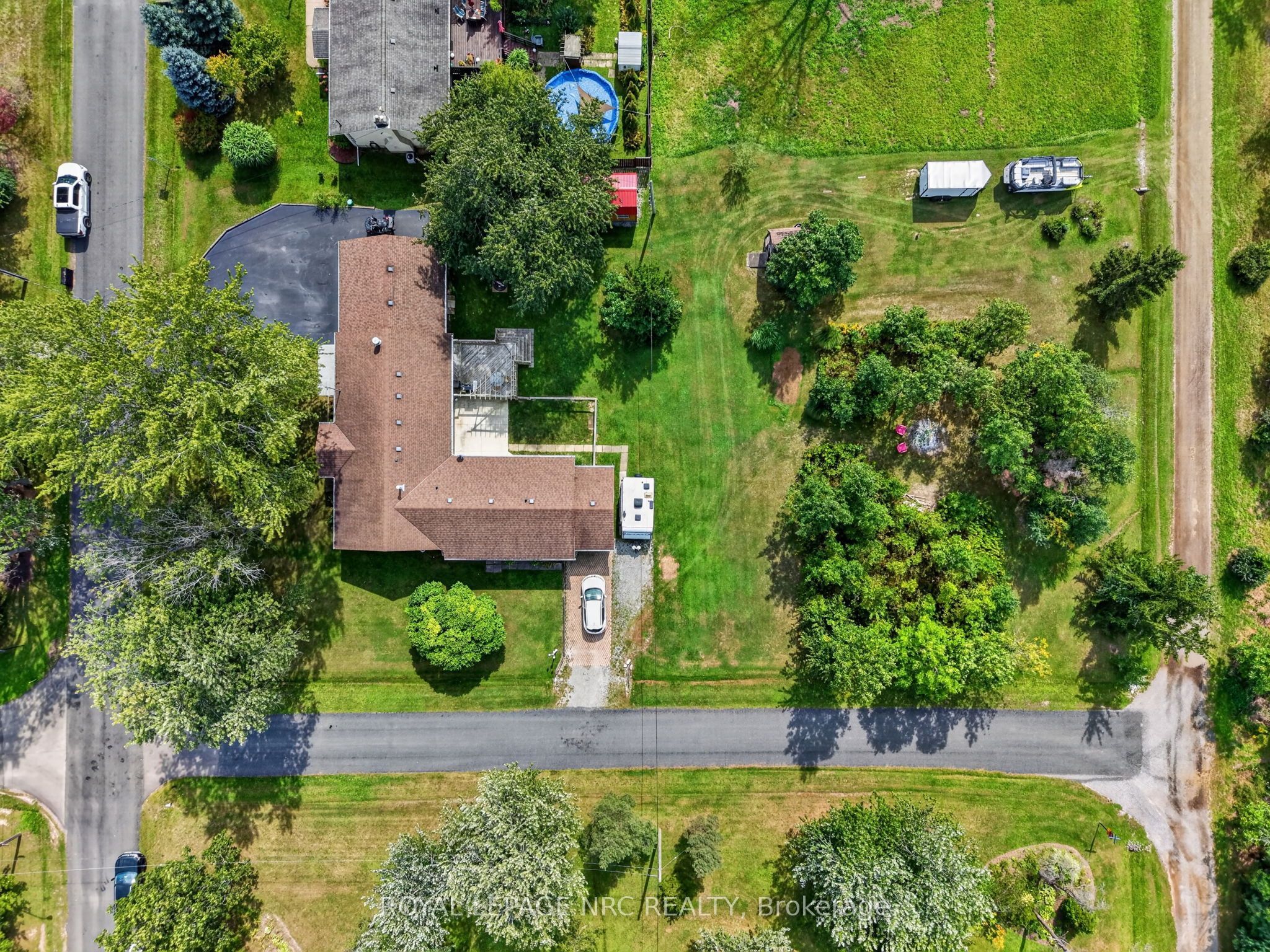 1225 Benner Avenue Property Photo 2