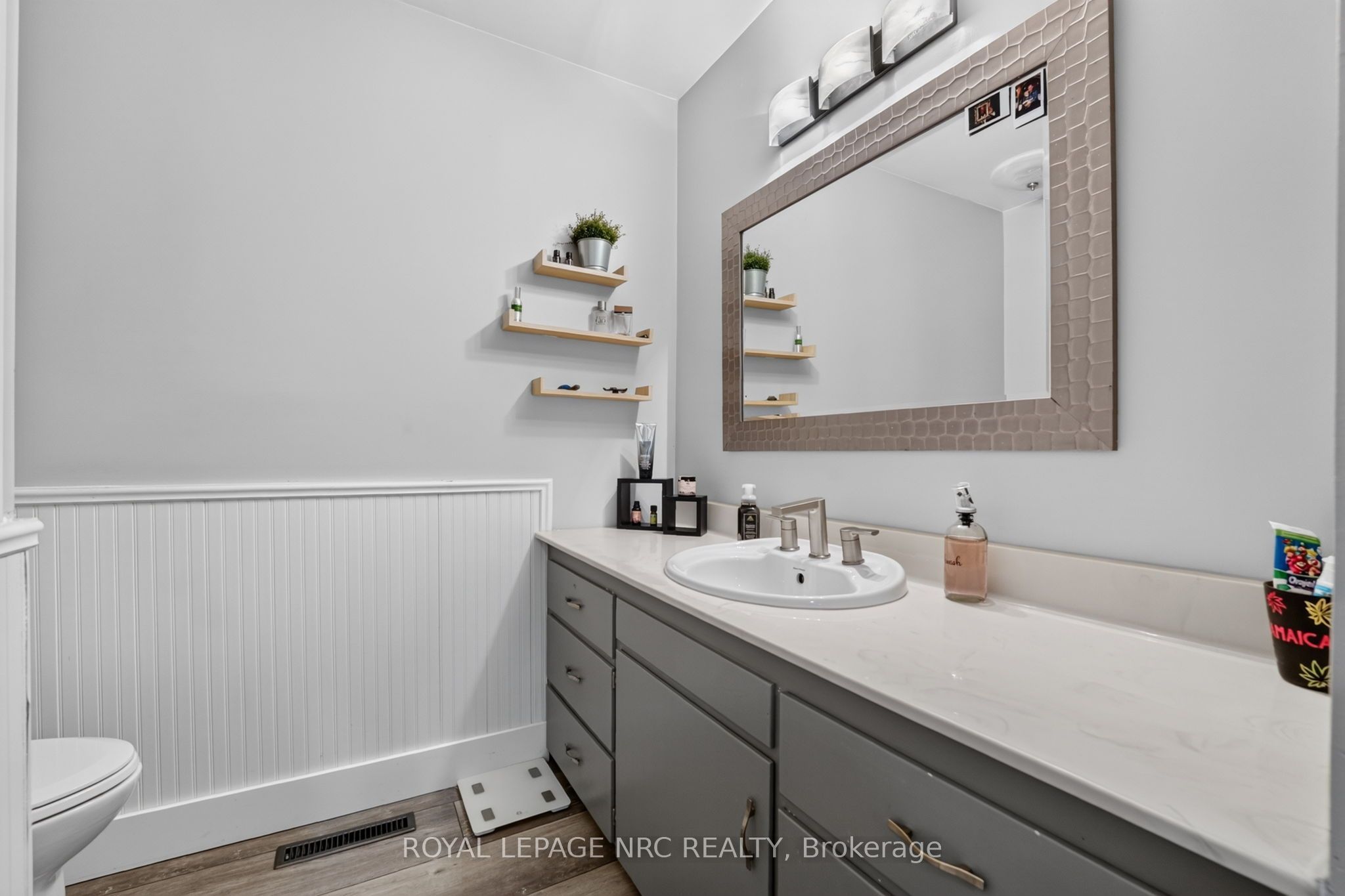 1225 Benner Avenue Property Photo 18