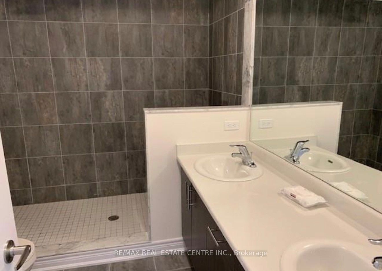 77 Diana Avenue 54 Property Photo 5