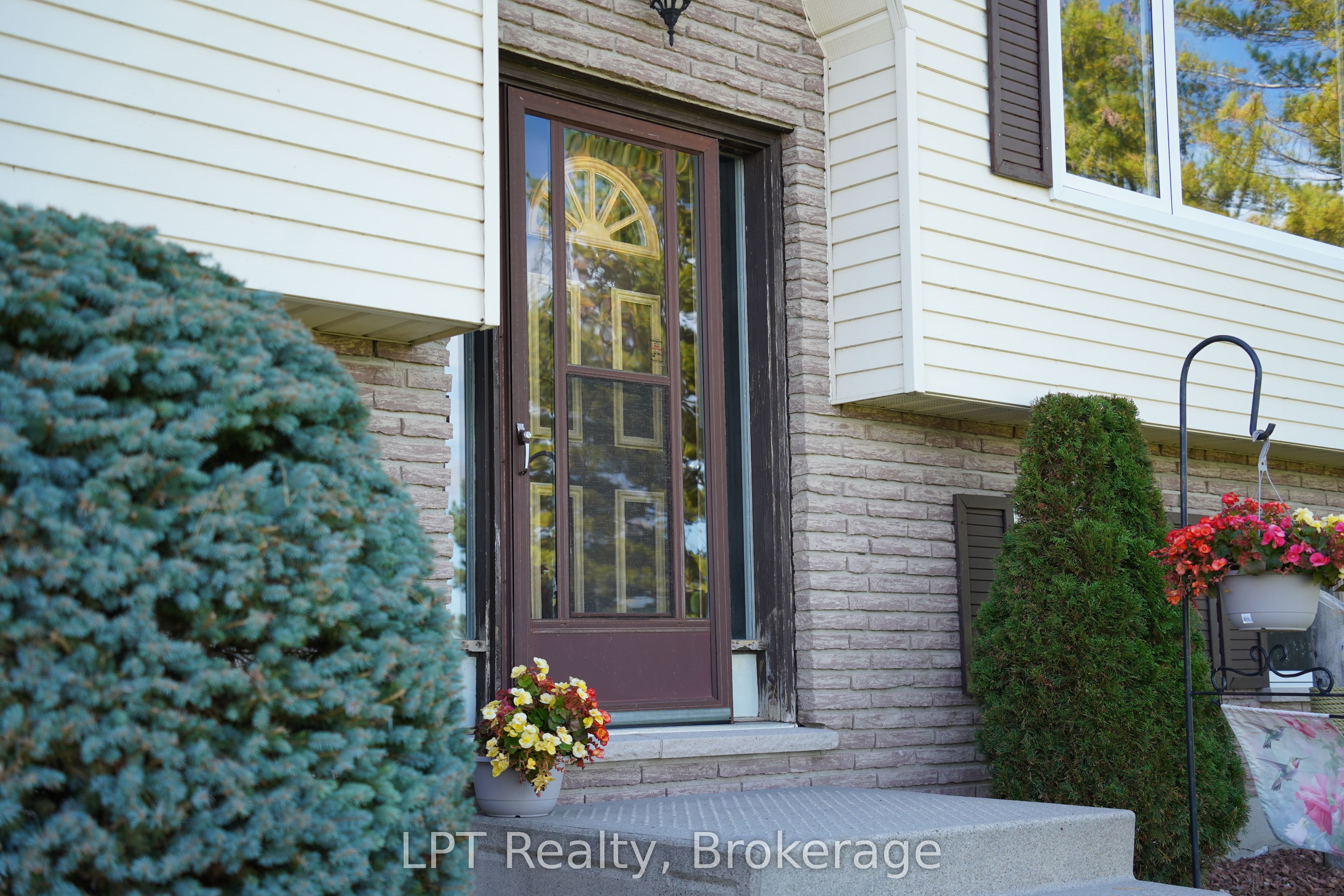 2357 Bruce Rd 40 Road Property Photo 6