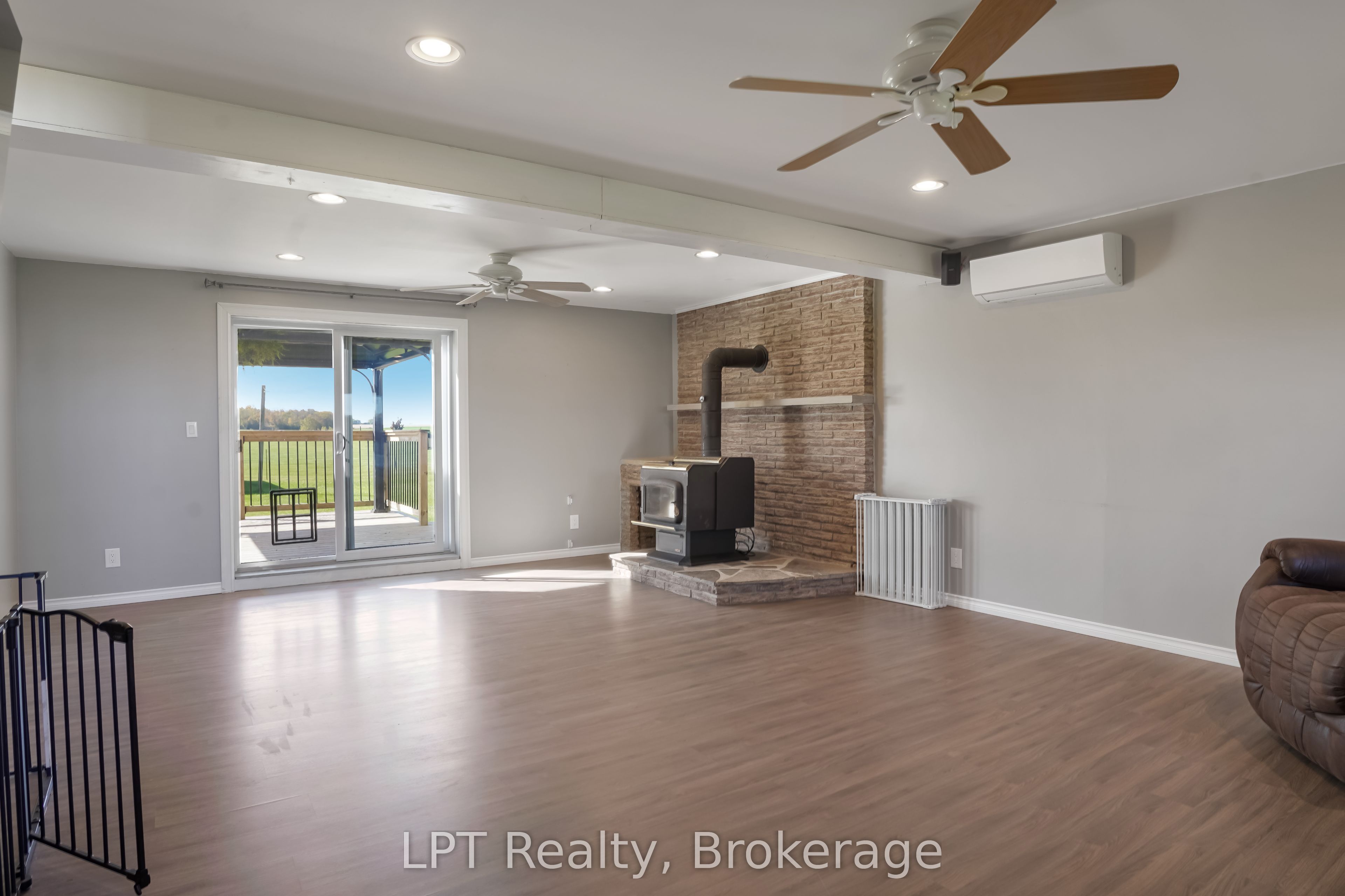 2357 Bruce Rd 40 Road Property Photo 34