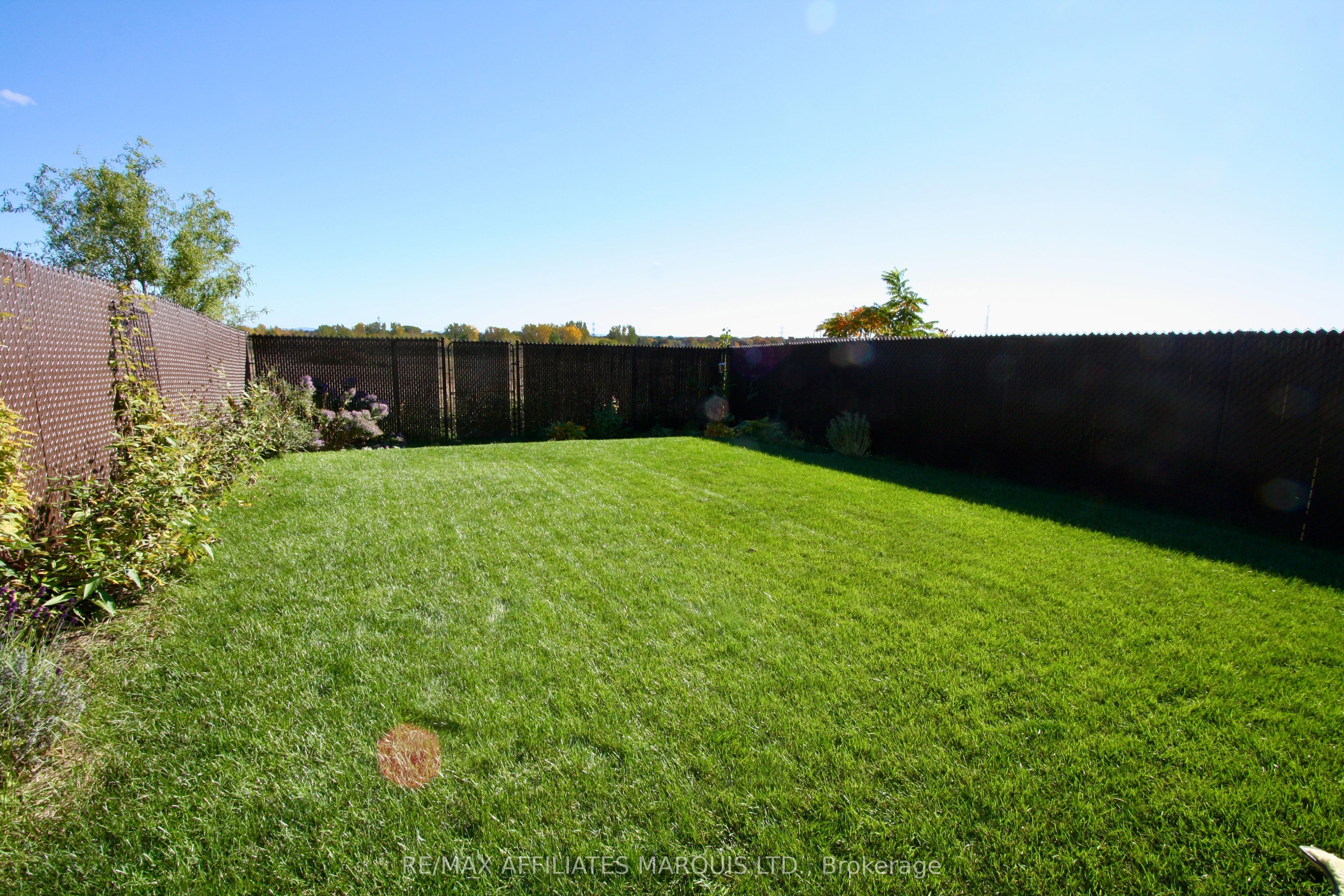 276 Bellwood Drive Property Photo 15