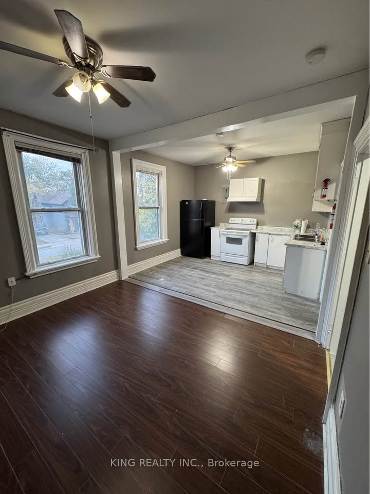777 Little Grey Street Upper Property Photo 1