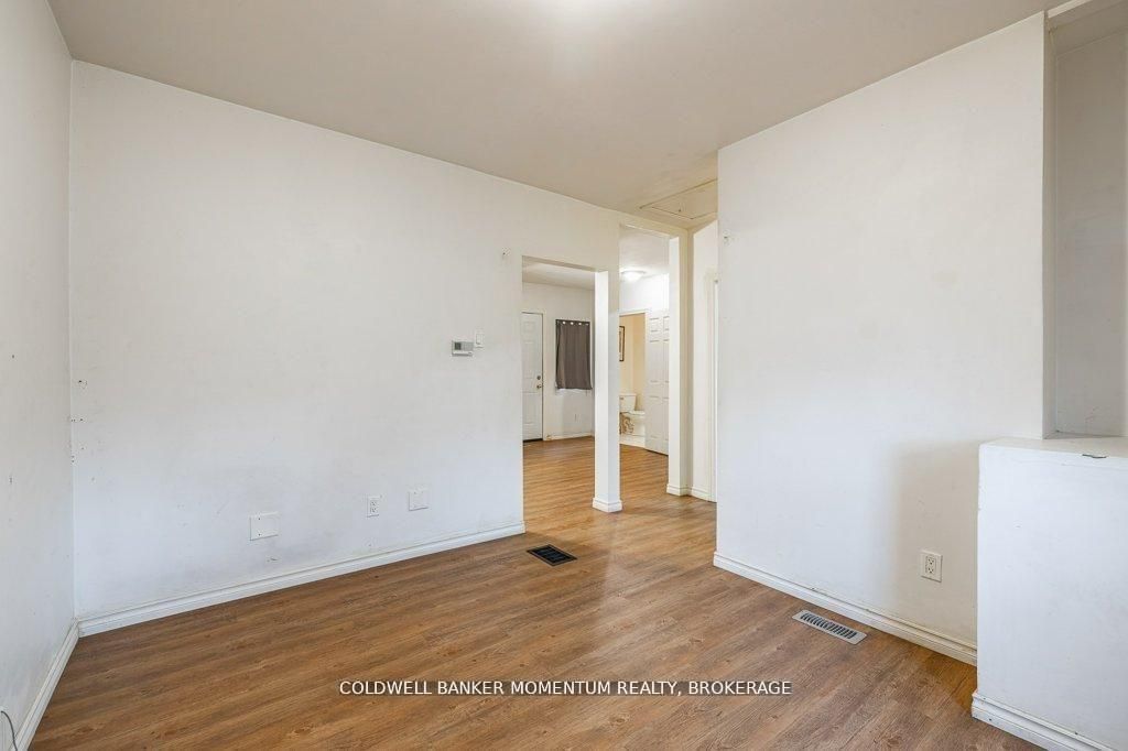 44 Rykert Street Property Photo 7