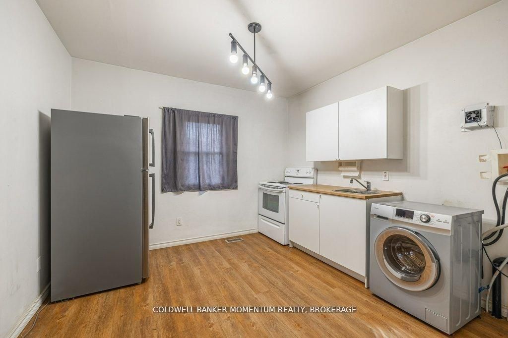 44 Rykert Street Property Photo 8