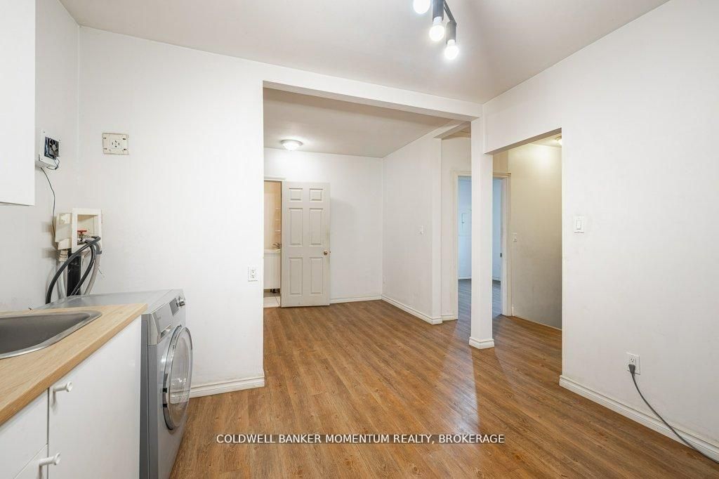 44 Rykert Street Property Photo 9