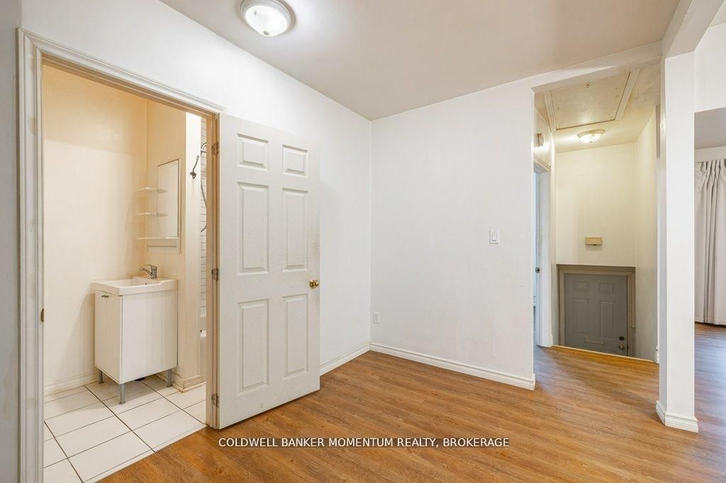 44 Rykert Street Property Photo 12