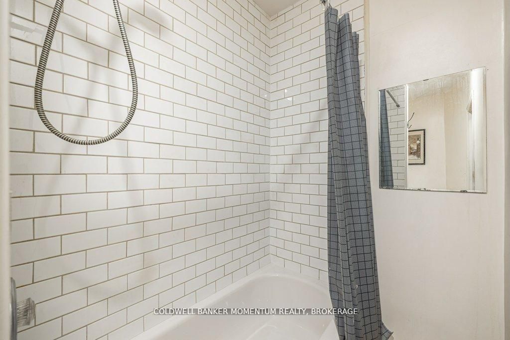 44 Rykert Street Property Photo 14