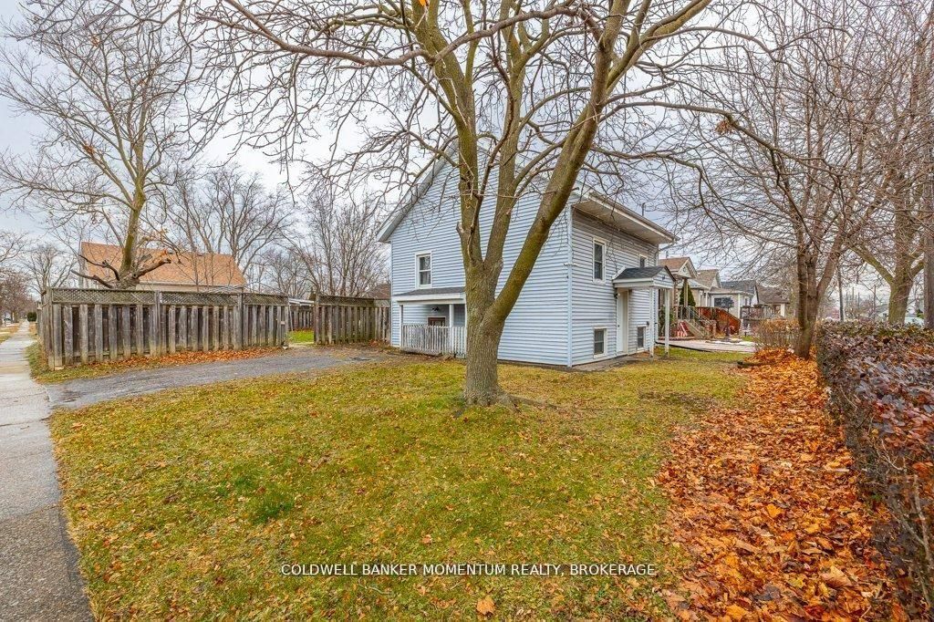 44 Rykert Street Property Photo 24
