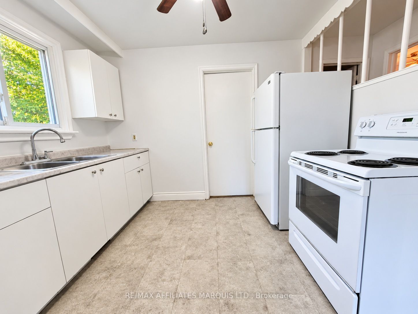 1325 Reneal Street Property Photo 10