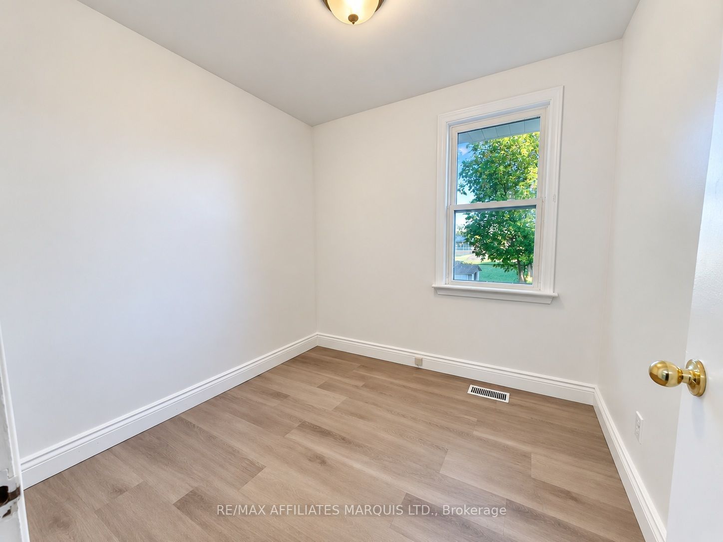 1325 Reneal Street Property Photo 14