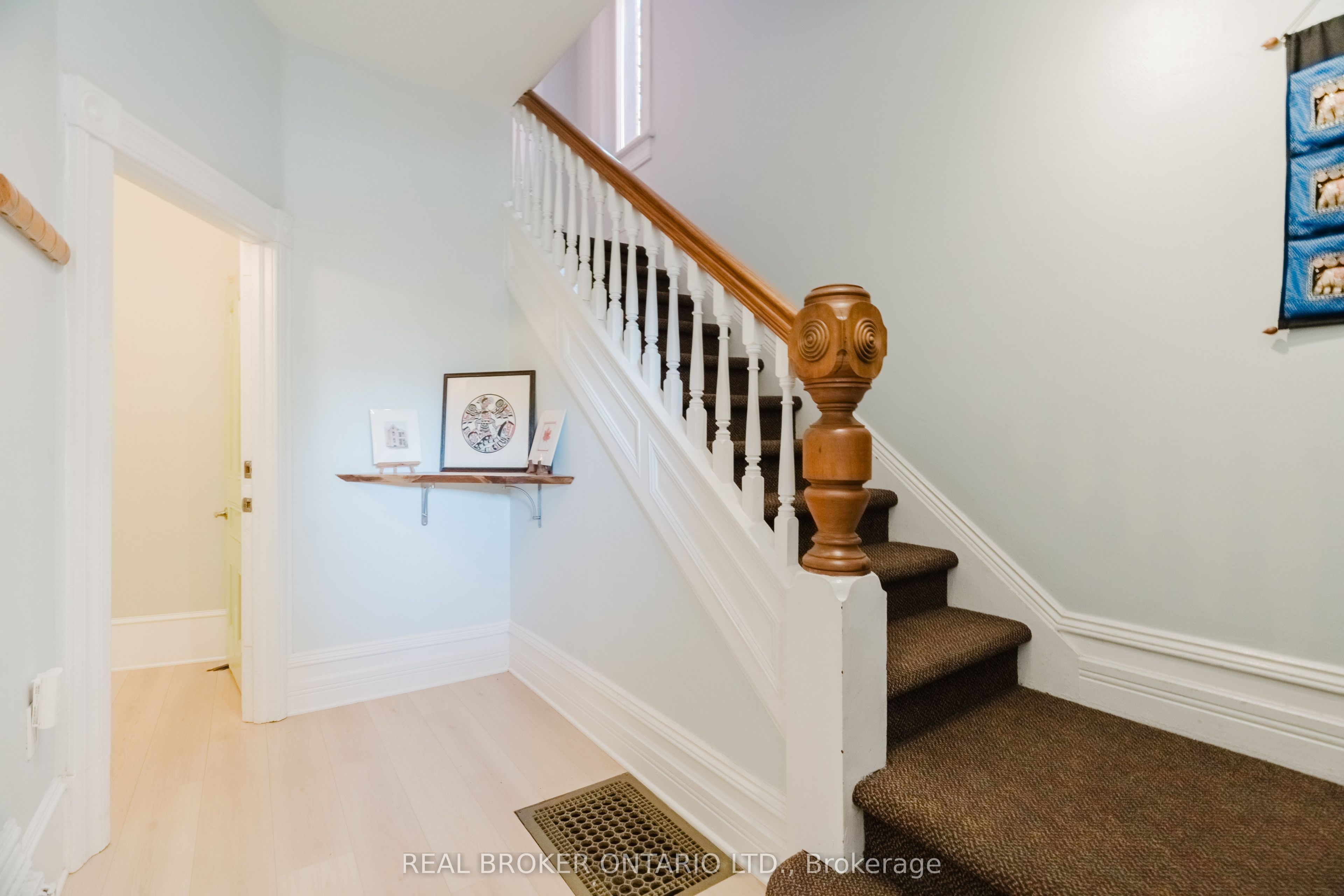 33 Argyle Avenue Property Photo 11